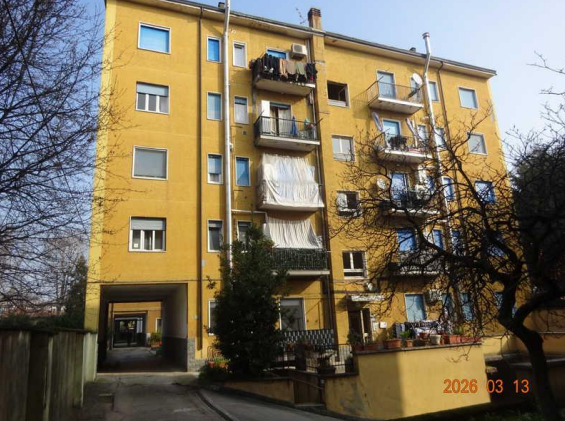 Quadrilocale da ristrutturare a Cesate