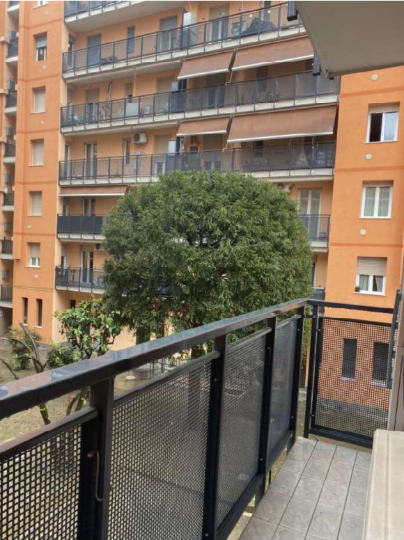 Trilocale da ristrutturare, Pioltello limito