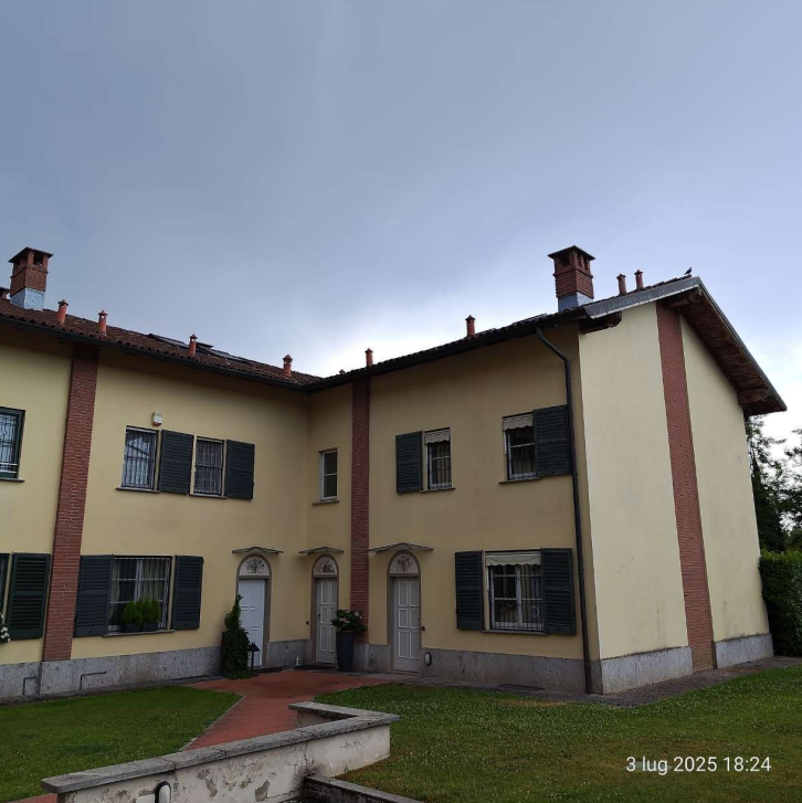 Villa con giardino a Villasanta