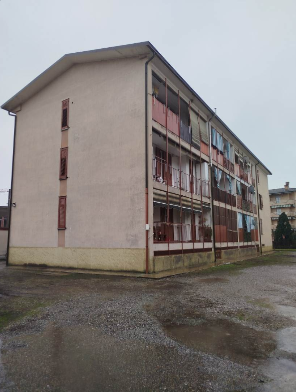 Trilocale con terrazzo a Caravaggio