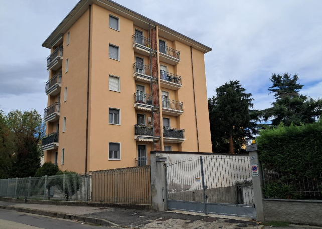 Quadrilocale in vendita a Abbiategrasso