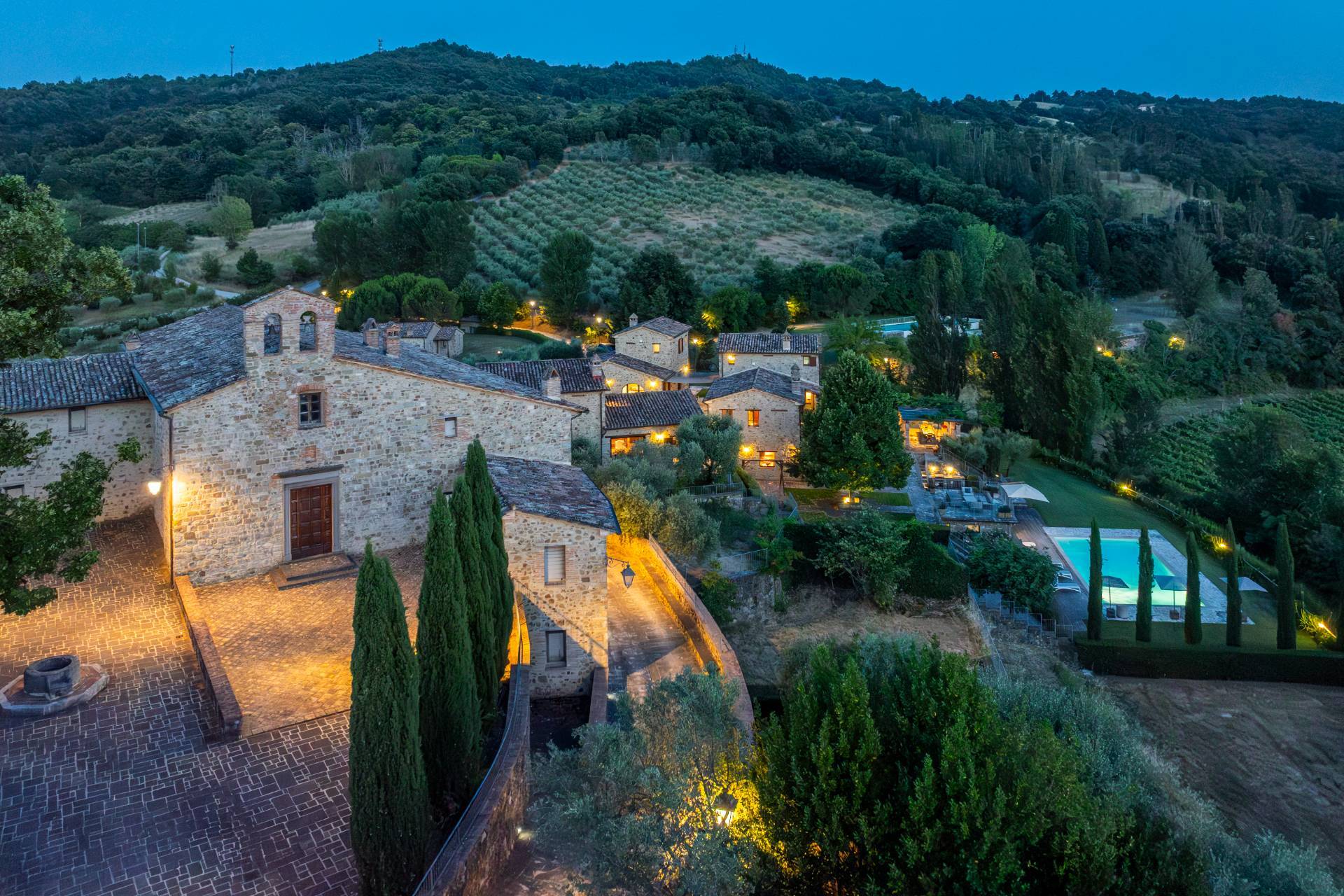 Borgo in vendita a Umbertide, Comunaglia