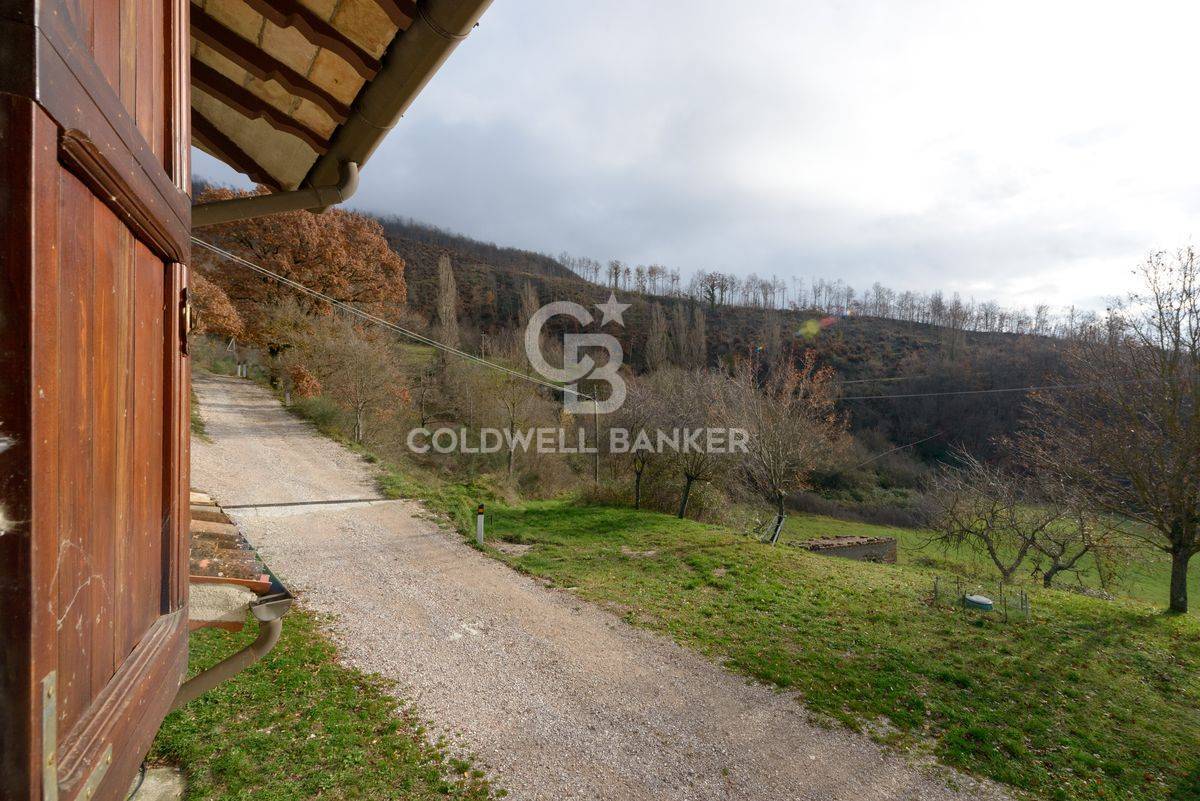 Rustico/Casale/Corte in vendita a Gubbio