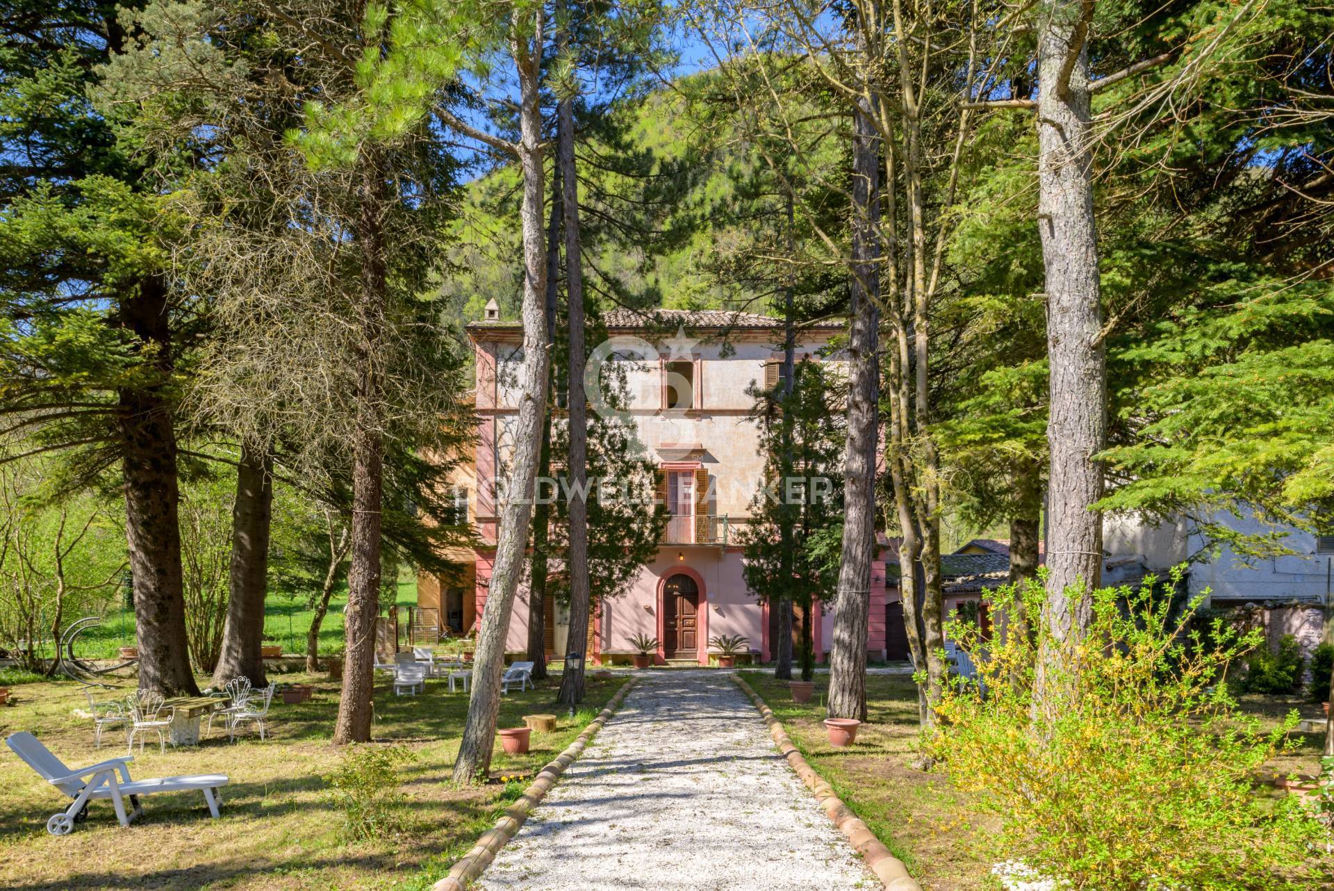 Villa storica in vendita a Fabriano