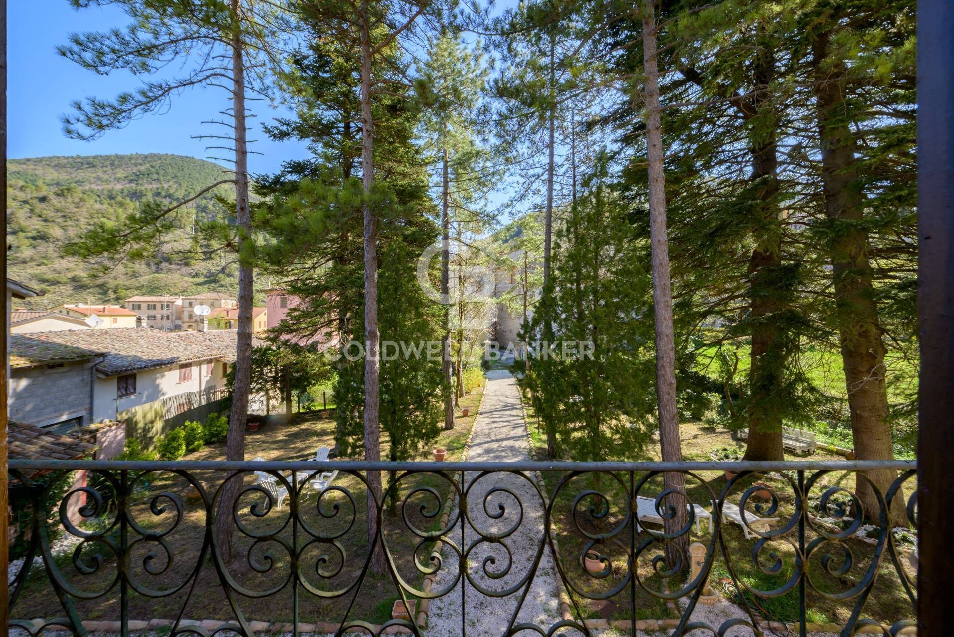 Villa storica in vendita a Fabriano