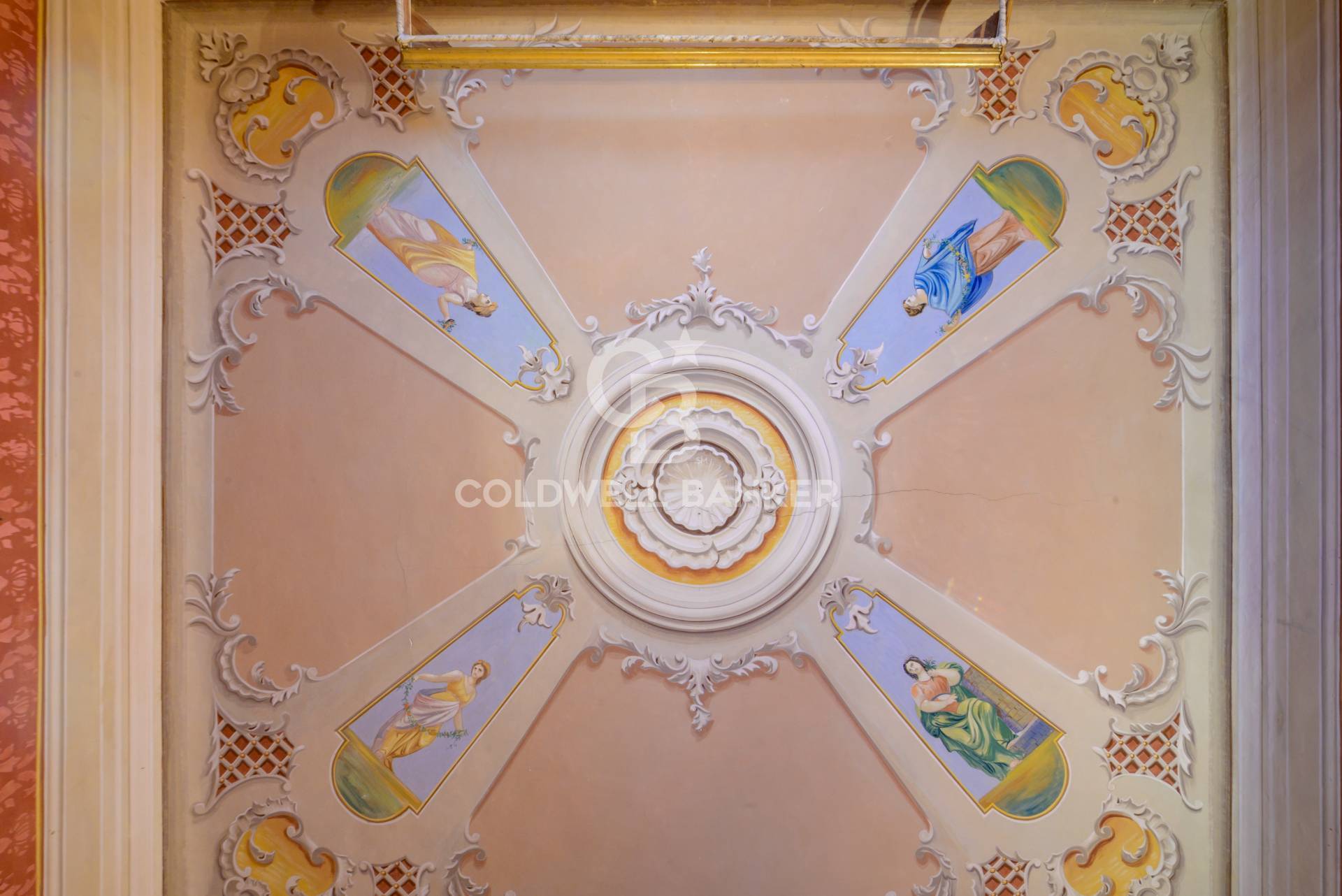 Villa storica in vendita a Fabriano