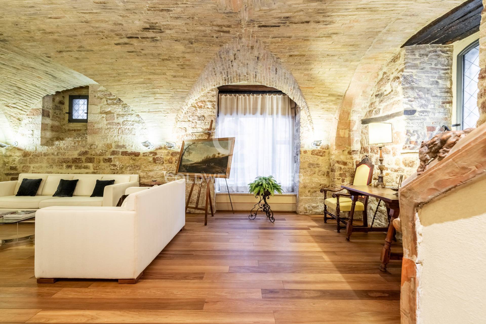 Appartamento in vendita a Assisi, Assisi centro