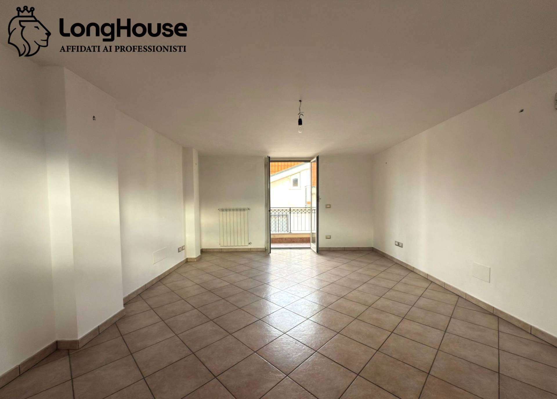 Appartamento in vendita a Guidonia Montecelio, Villanova