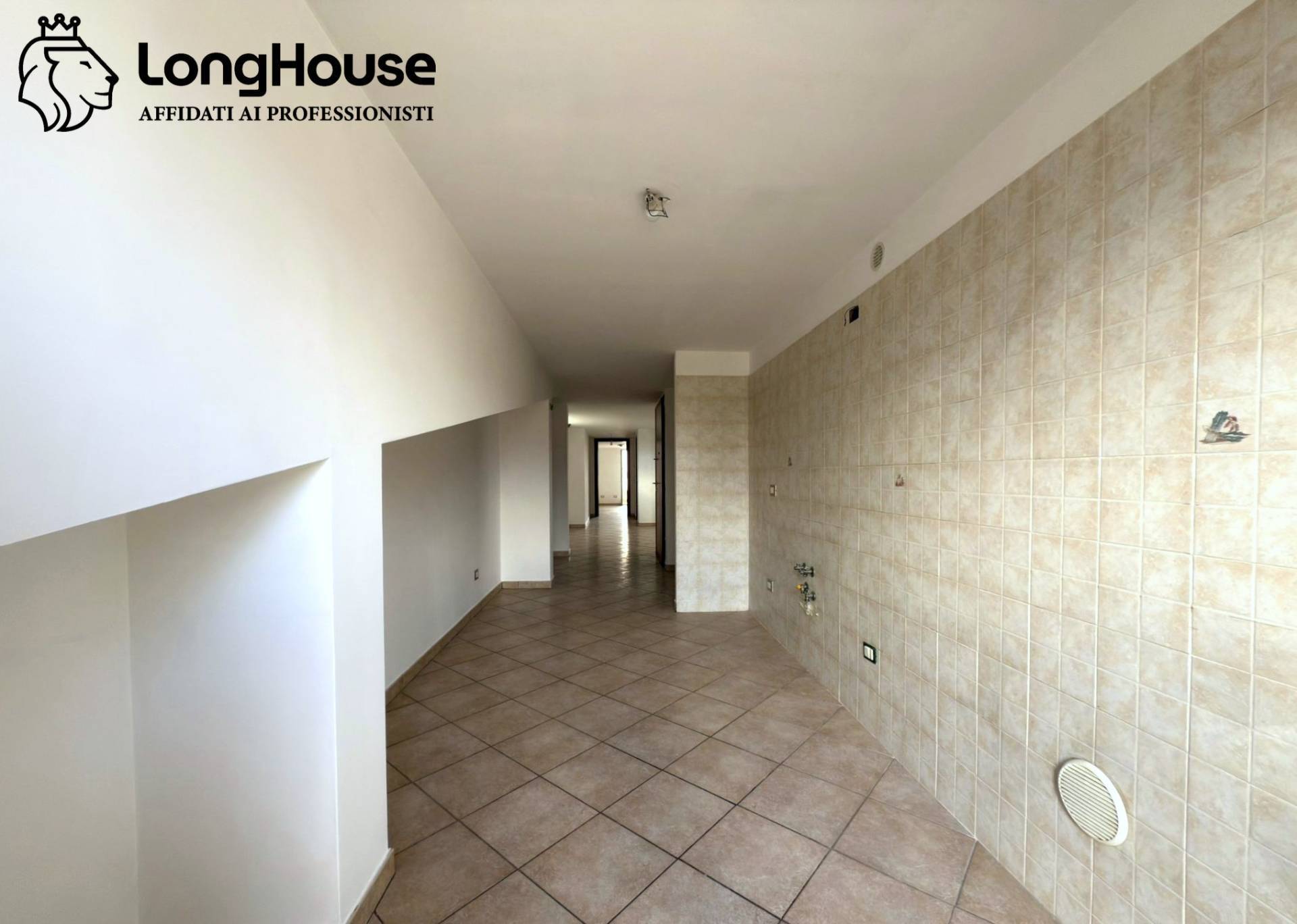 Appartamento in vendita a Guidonia Montecelio, Villanova