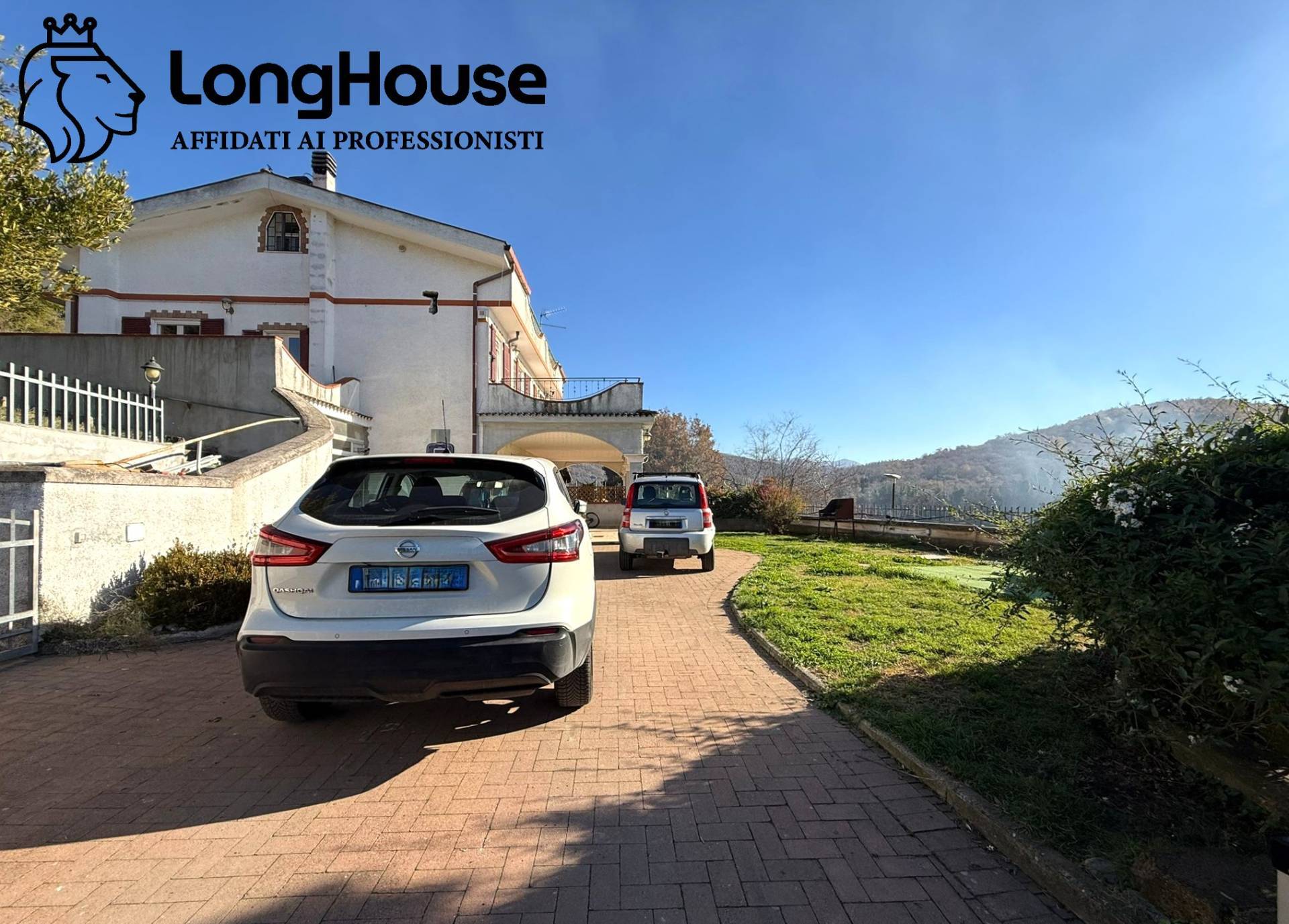 Villa in vendita a San Gregorio da Sassola