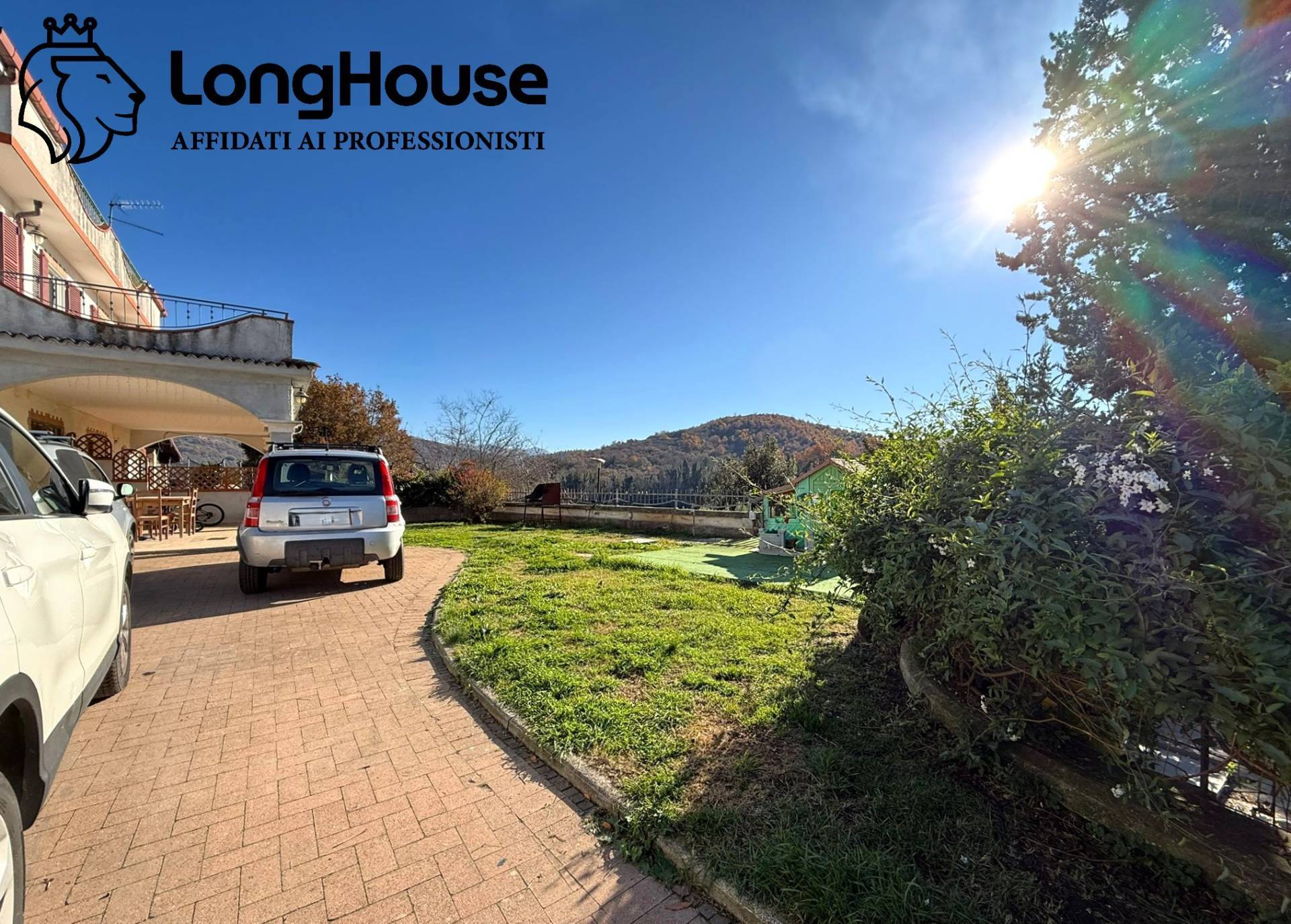 Villa in vendita a San Gregorio da Sassola