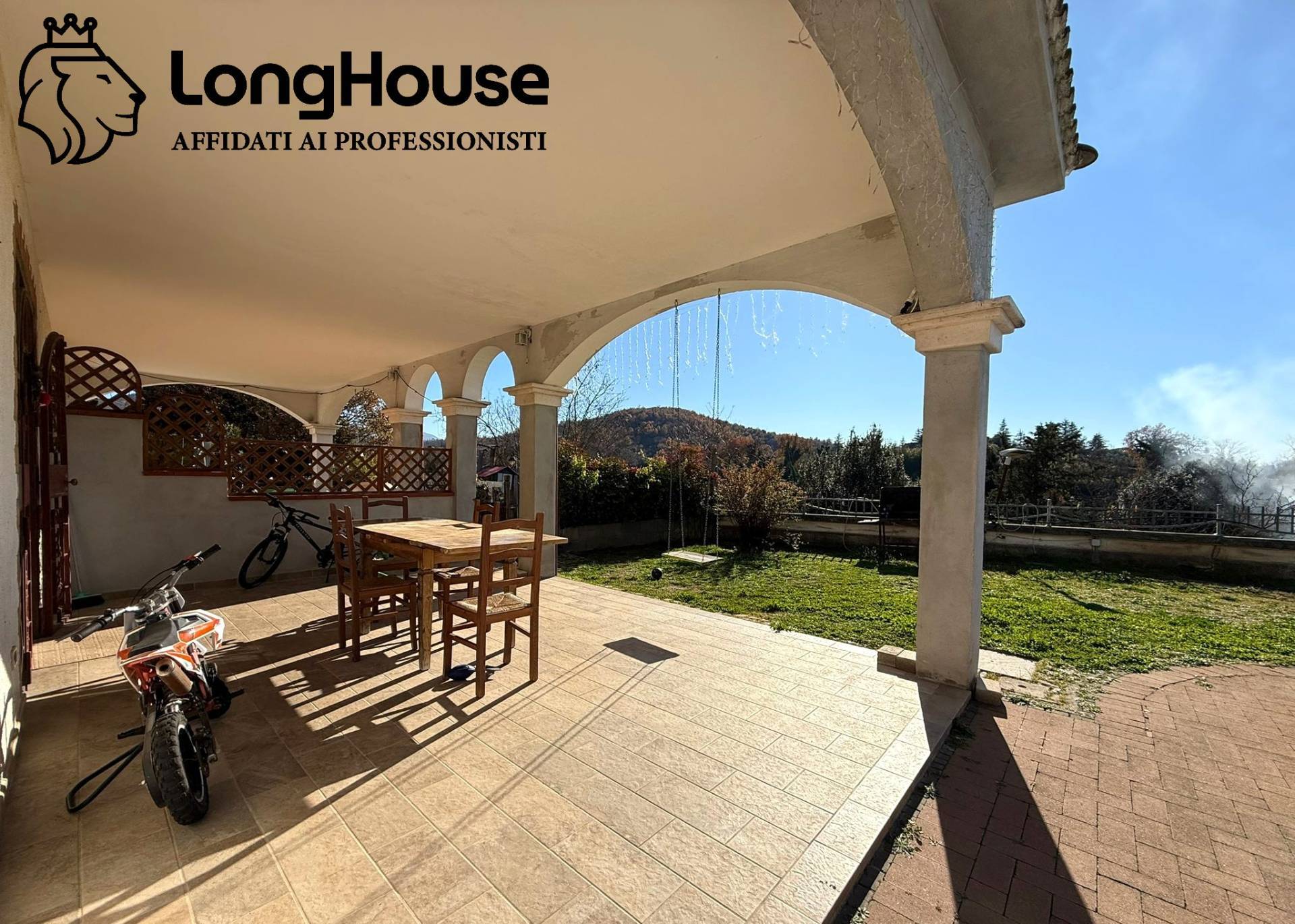 Villa in vendita a San Gregorio da Sassola