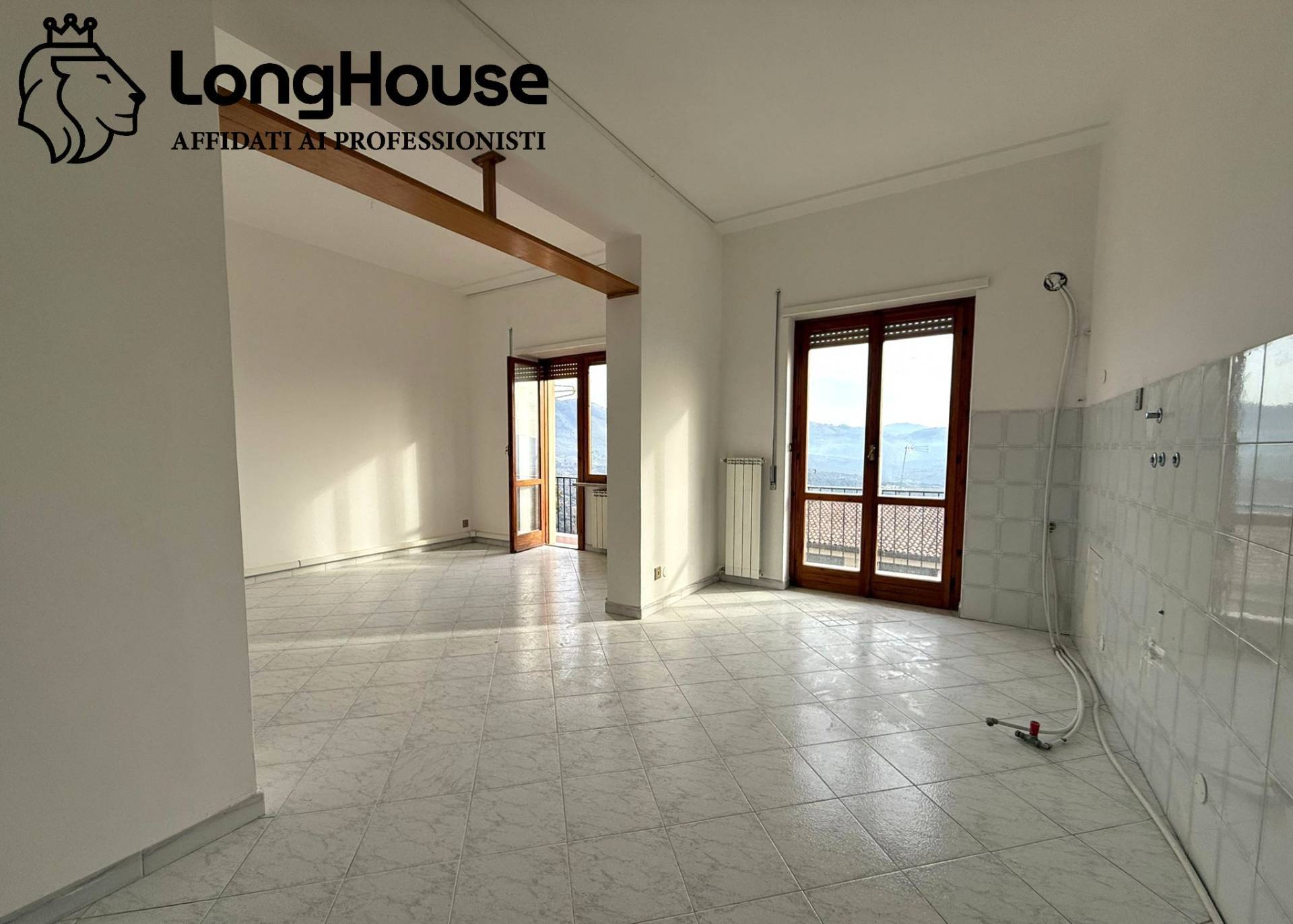 Appartamento in vendita a Guidonia Montecelio, Montecelio