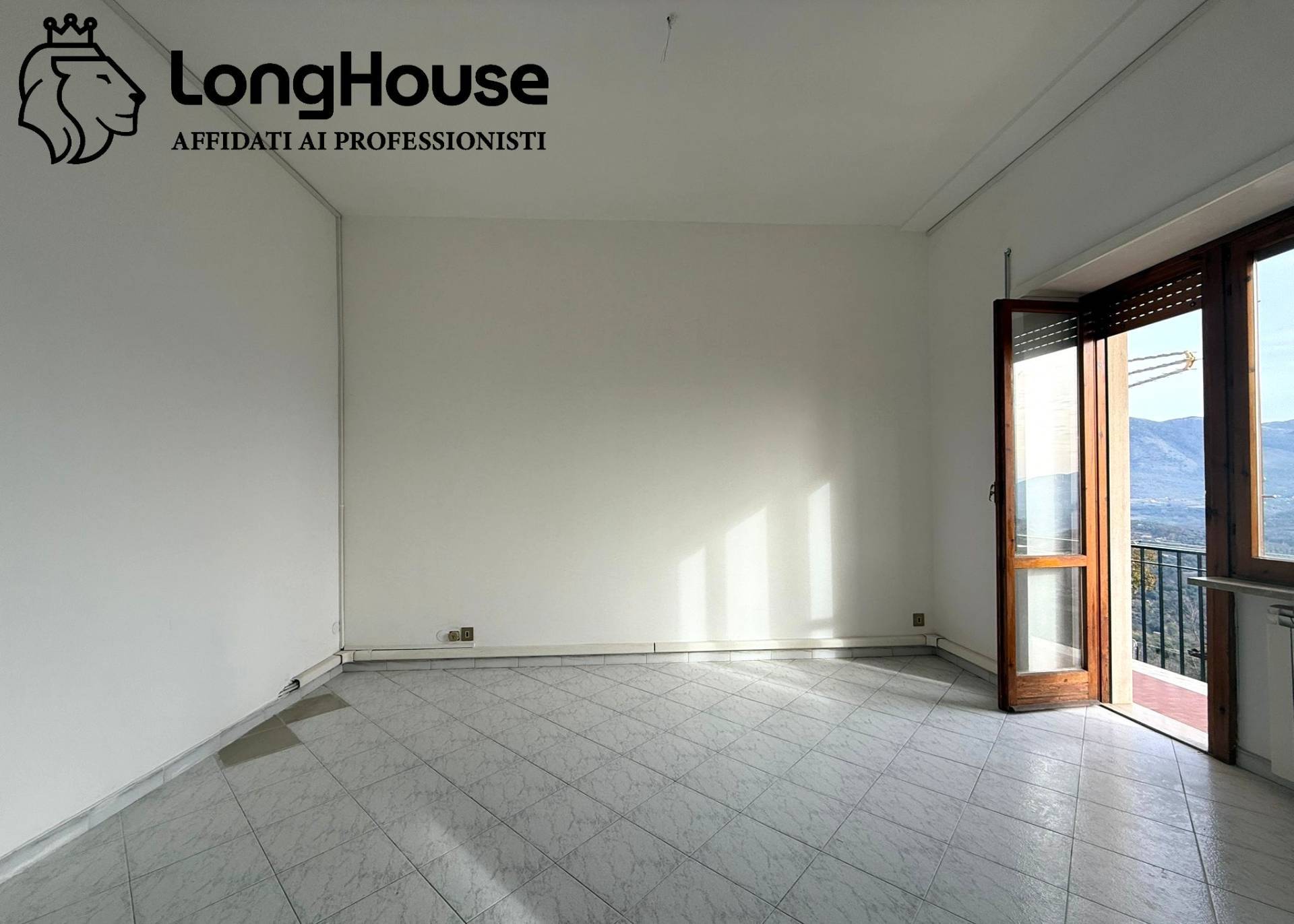 Appartamento in vendita a Guidonia Montecelio, Montecelio