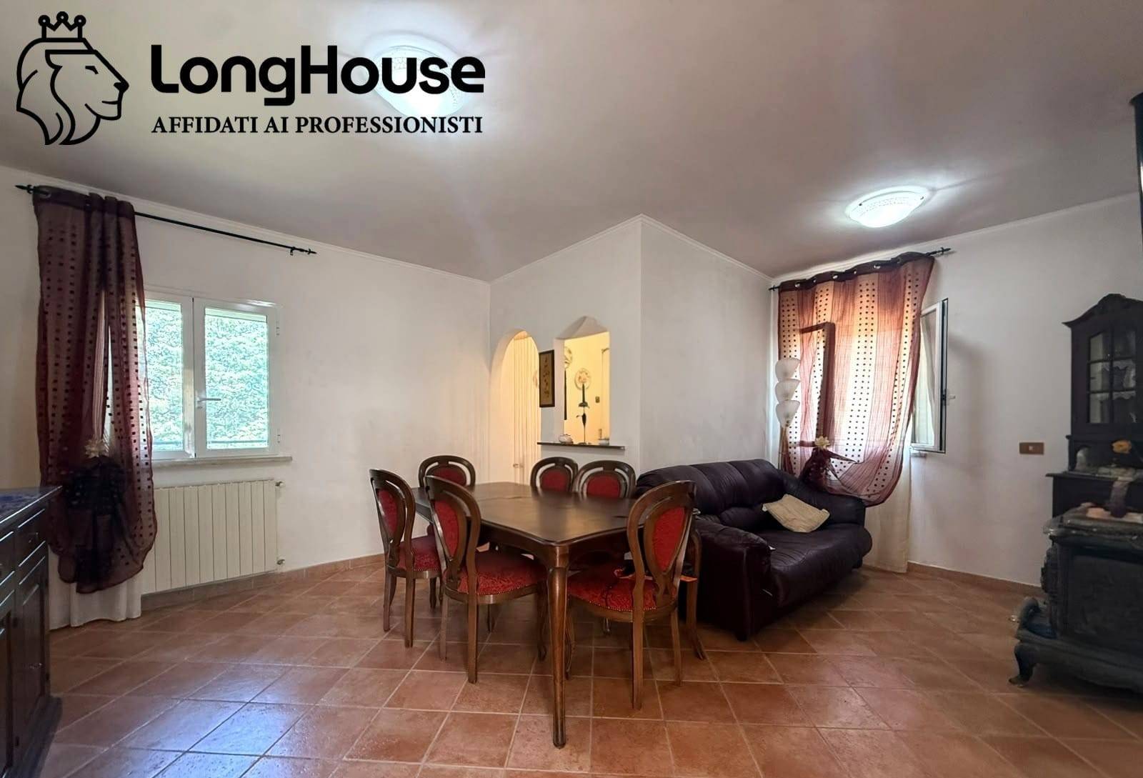 Villa in vendita a Castel Madama