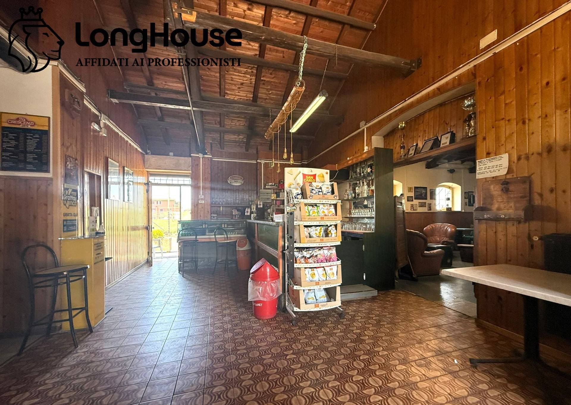 Locale commerciale in vendita a Roma, Due Leoni