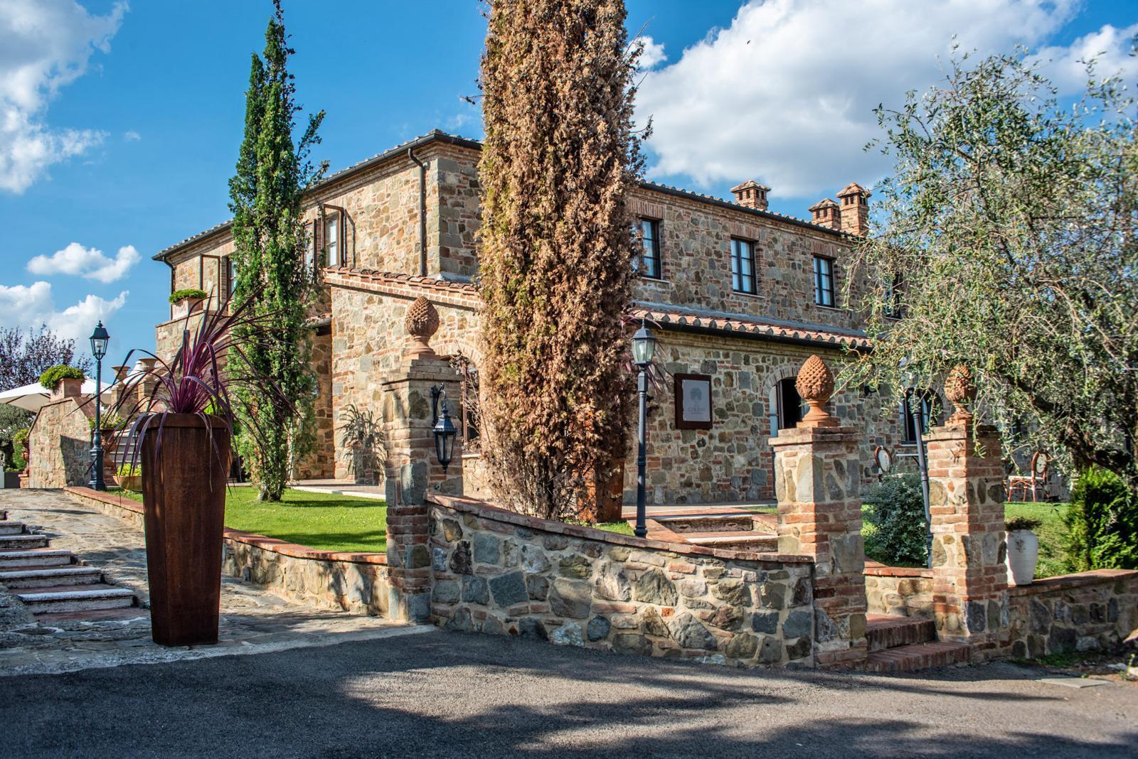 Villa ristrutturata a Torrita di Siena