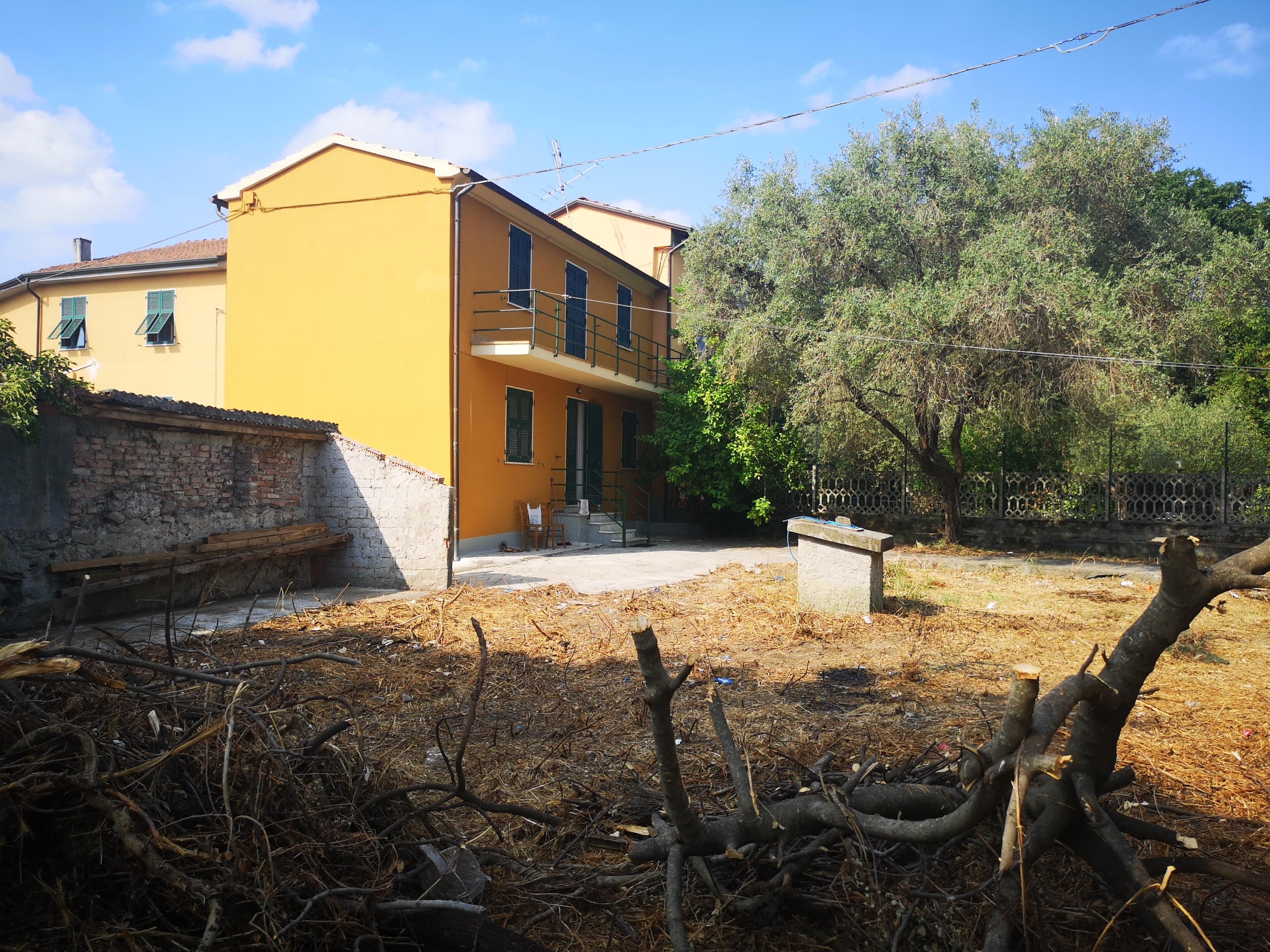 Casa indipendente in vendita in viale dante alighieri 31, Sarzana