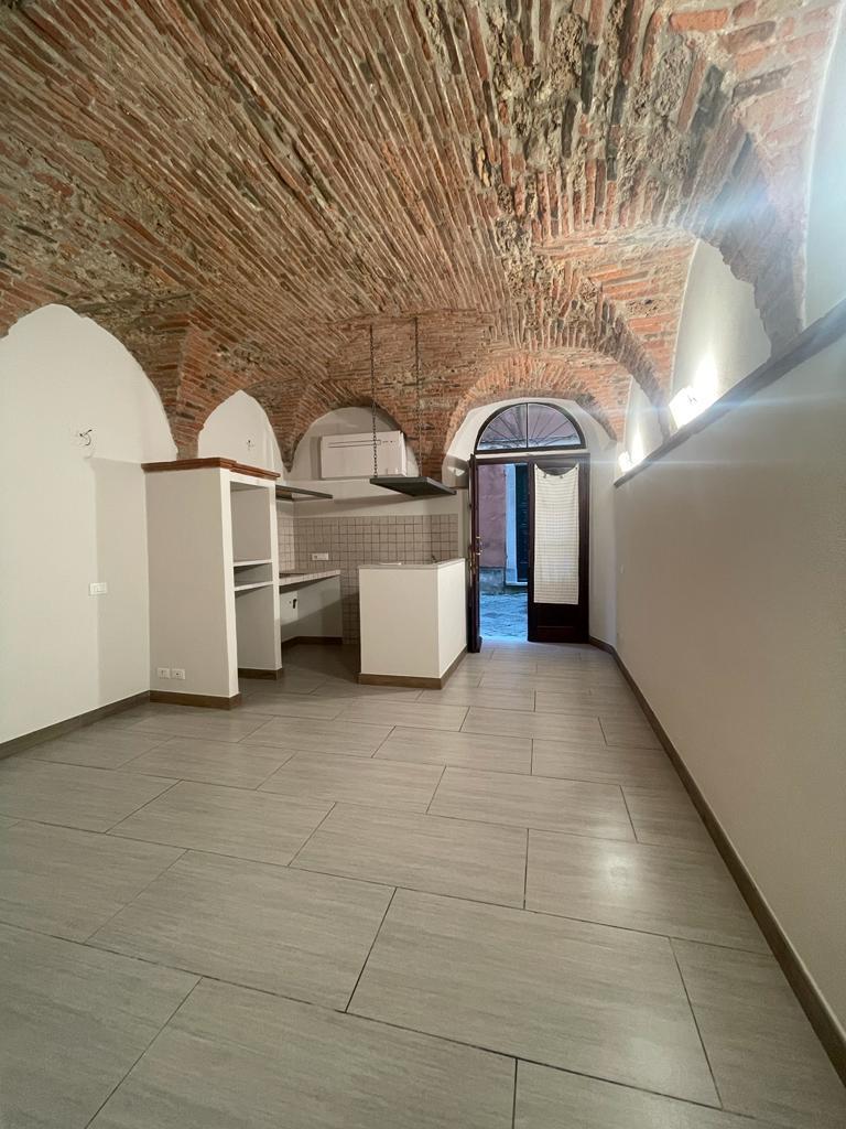 Casa indipendente ristrutturata in via dante alighieri, Castelnuovo Magra