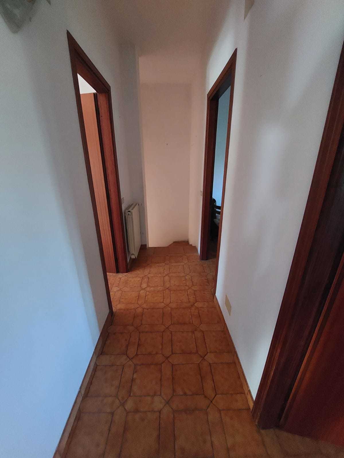 Casa indipendente con giardino in via luigi einaudi 30, Ameglia