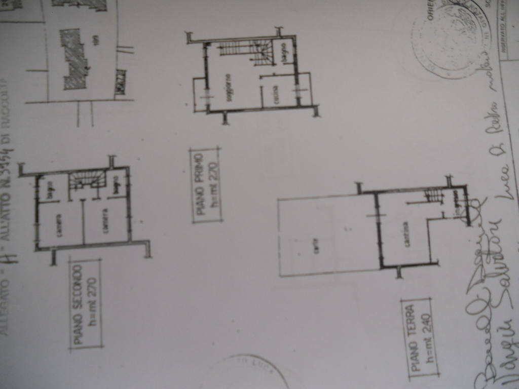 Casa indipendente con giardino in via nerchia 23, Sarzana