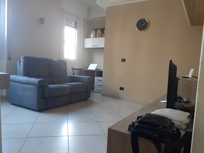 Bilocale ristrutturato in viale giovanni da verrazzano 1, Carrara