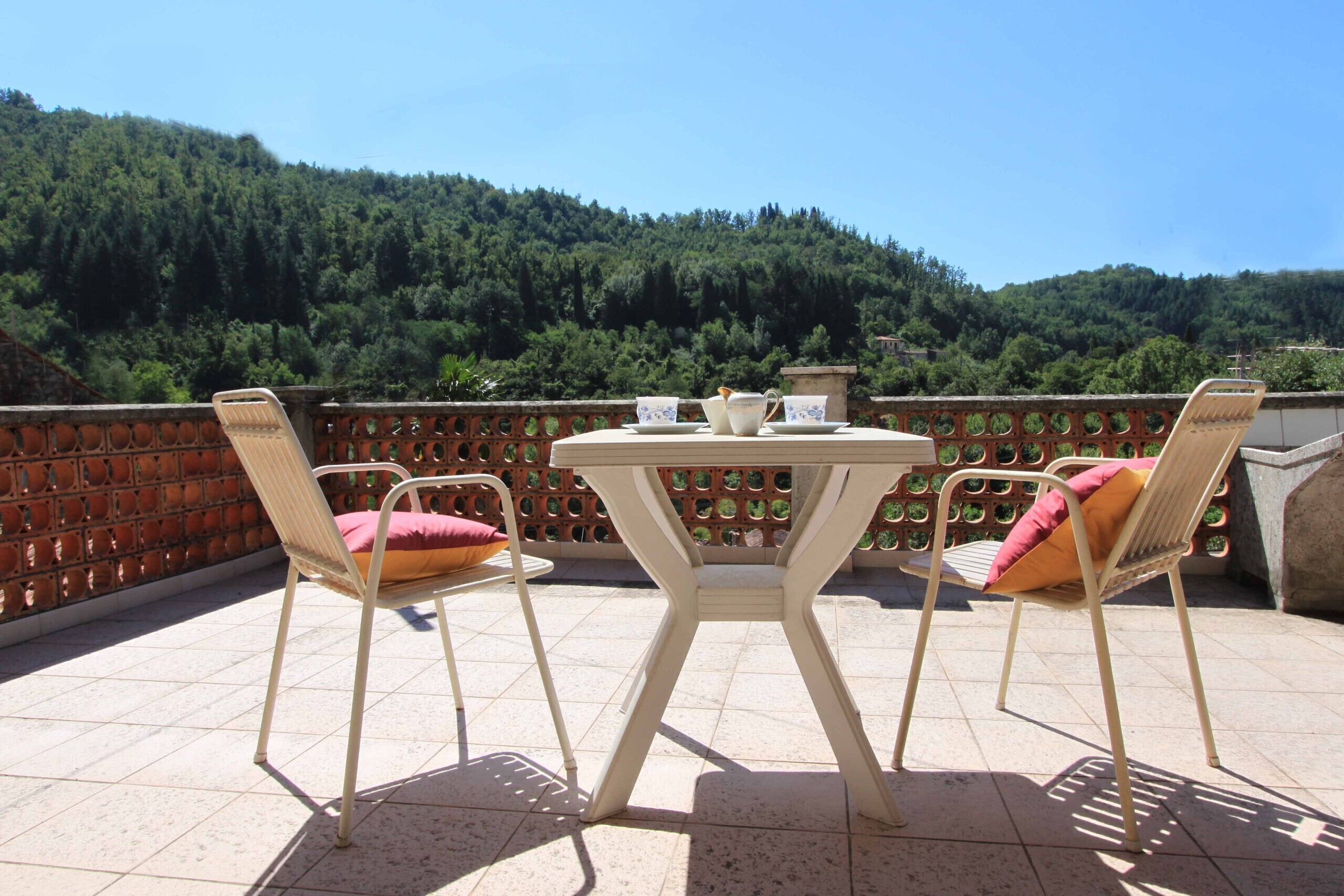 Casa indipendente con giardino in piazza vegliante torri 2, Licciana Nardi