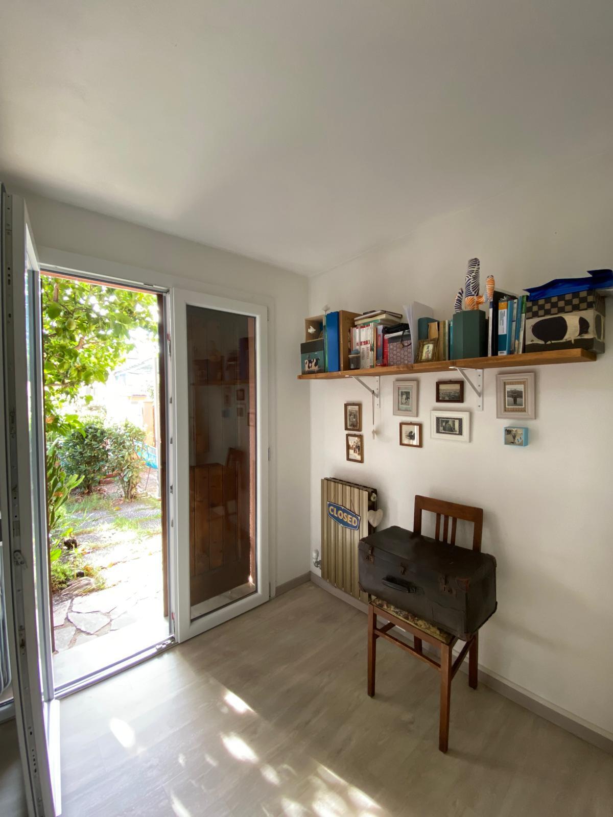 Appartamento con giardino in via della pace, Castelnuovo Magra