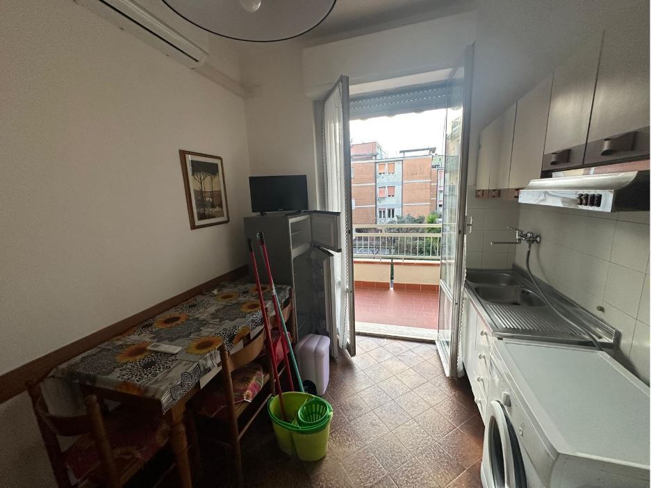 Bilocale da ristrutturare in viale litoraneo 10, Sarzana