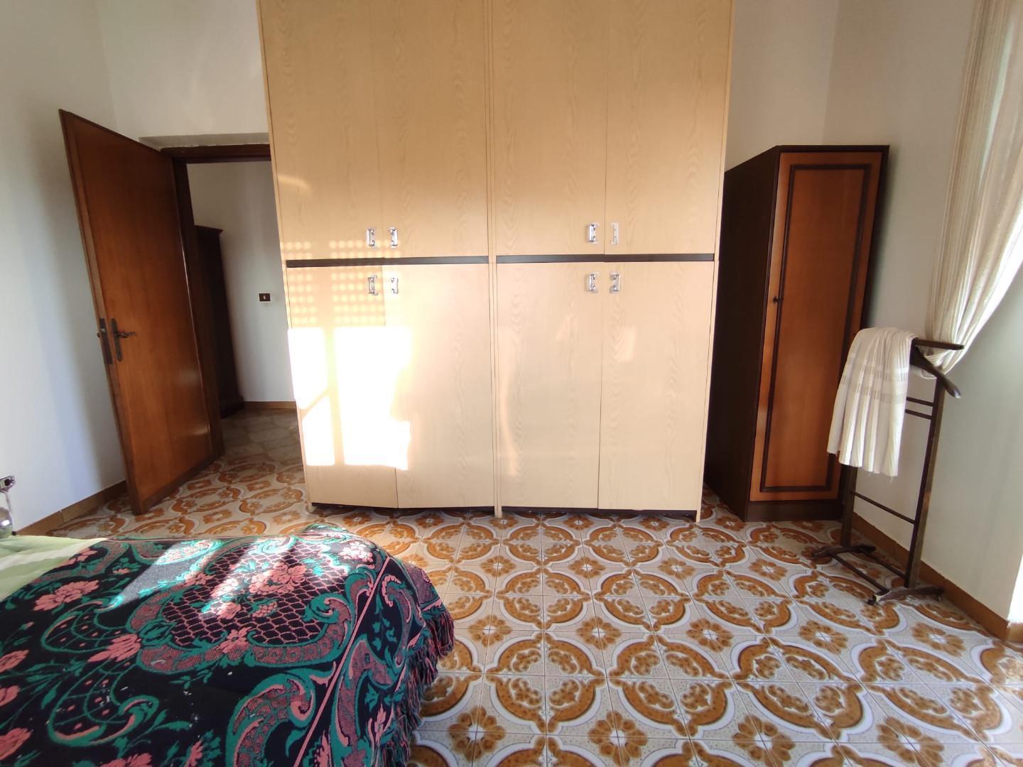 Casa indipendente con giardino in via pedemontana 28, Ortonovo