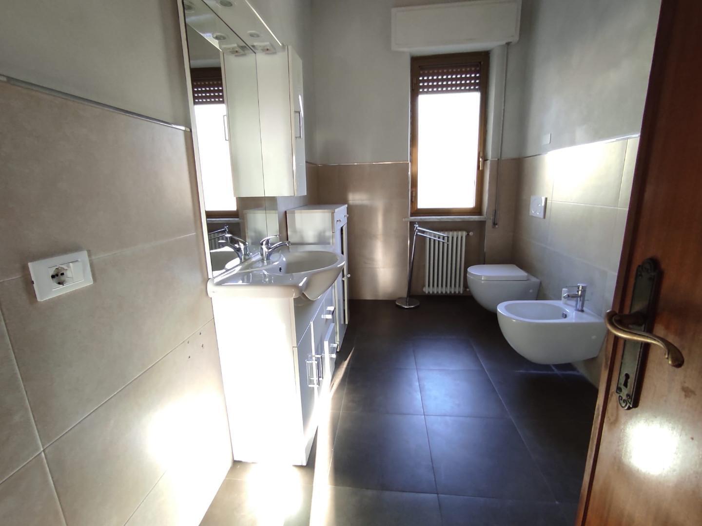 Casa indipendente con giardino in via pedemontana 28, Ortonovo