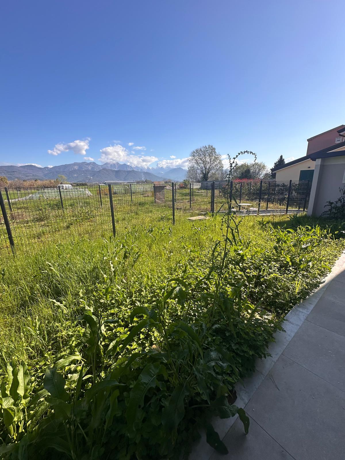 Casa indipendente con giardino in via litoranea 79f, Ameglia