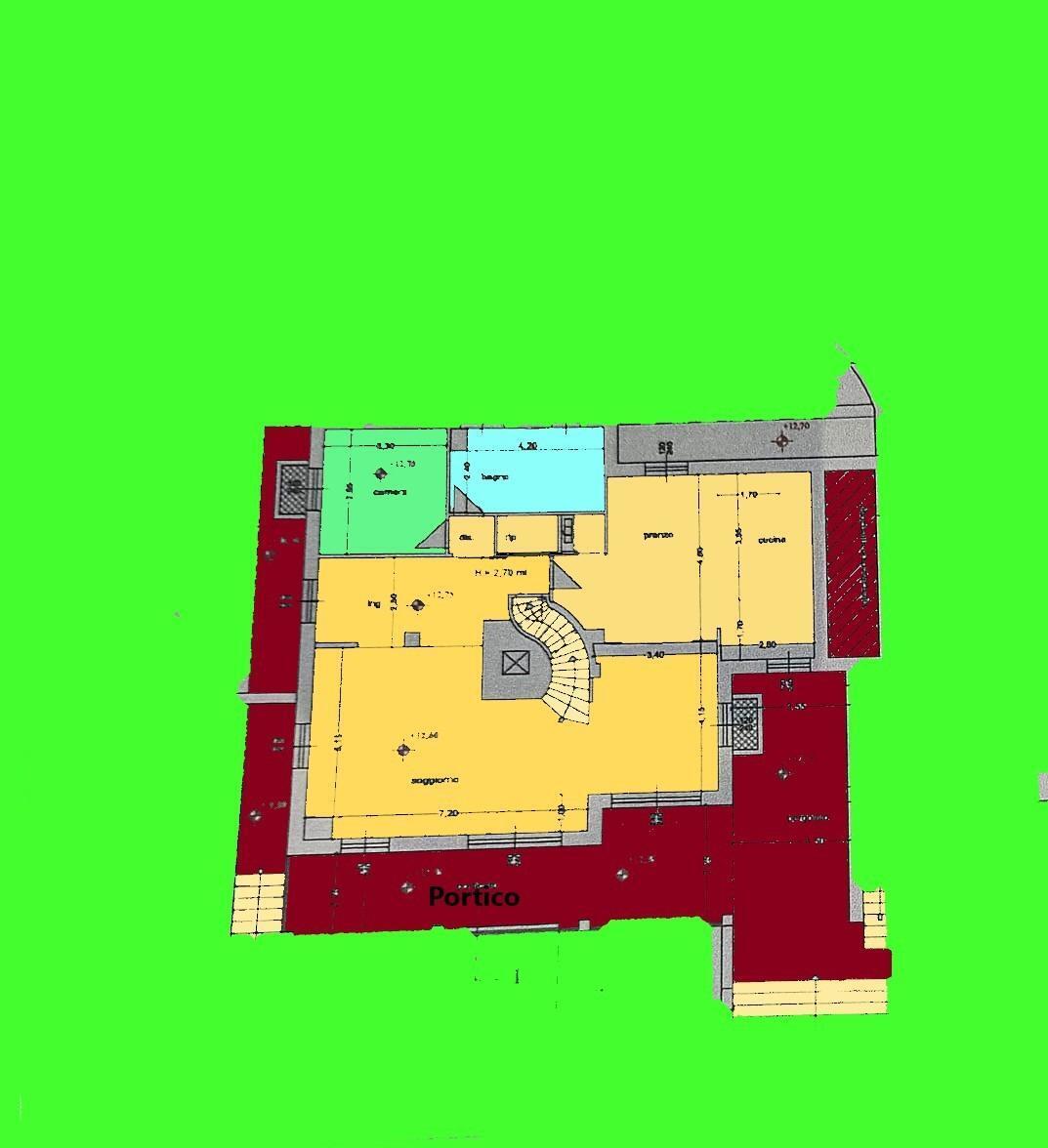 Villa con giardino in via montebarbuto 3, Ortonovo