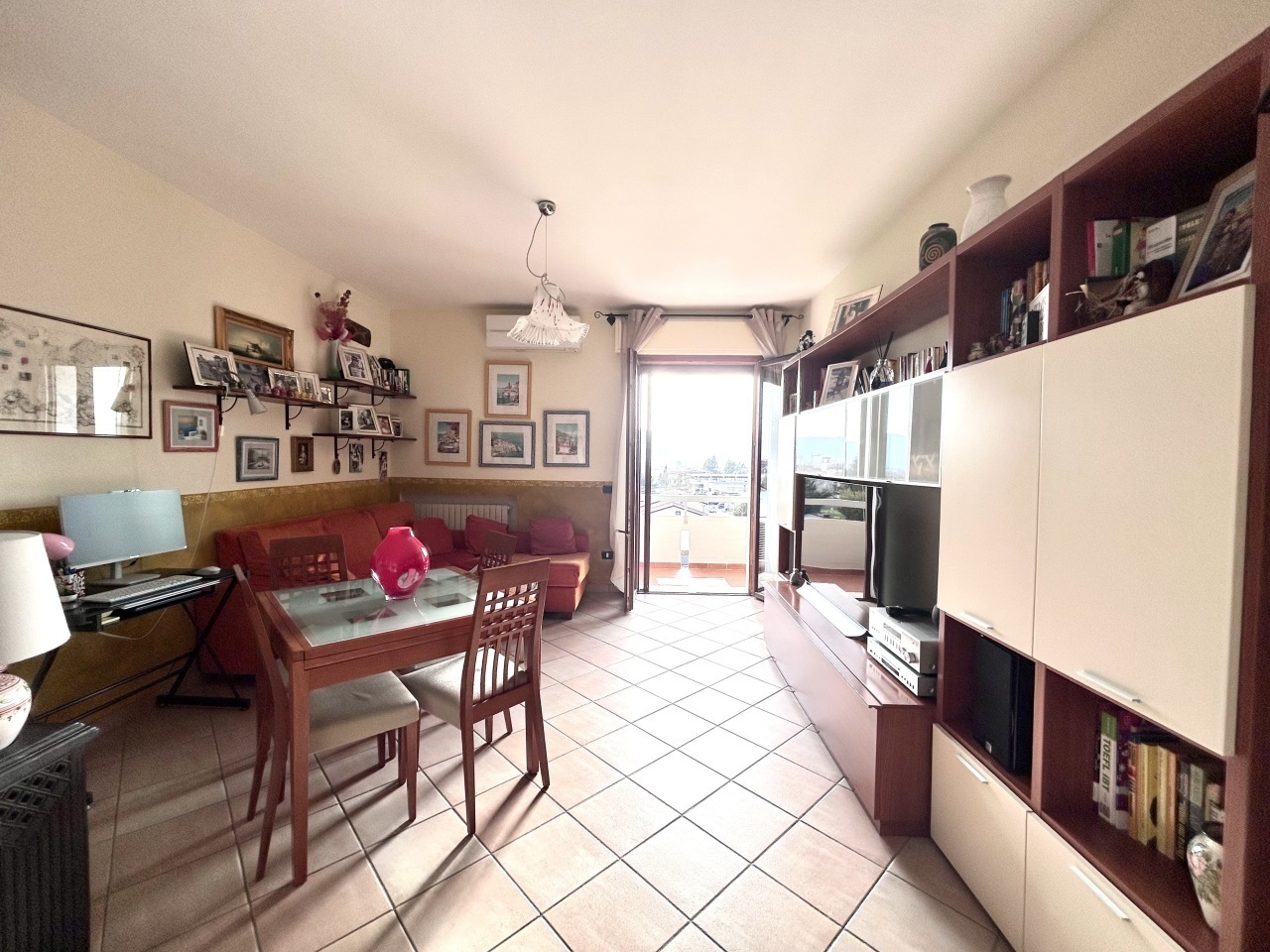 Appartamento con giardino in via pedemontana 3, Castelnuovo Magra