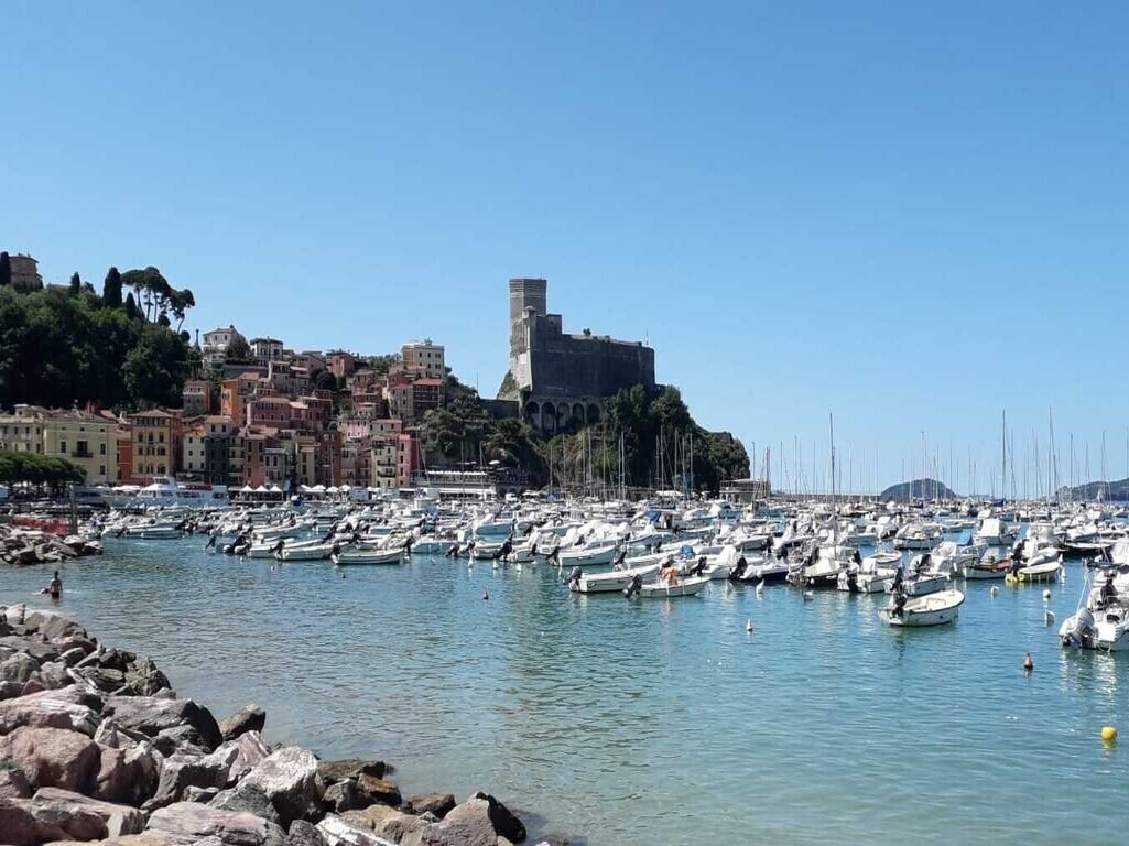 Appartamento con terrazzi in lerici, Lerici
