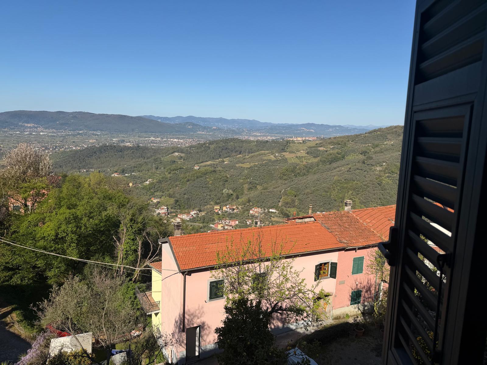 Casa indipendente con giardino in vicolo san lorenzo 2, Ortonovo