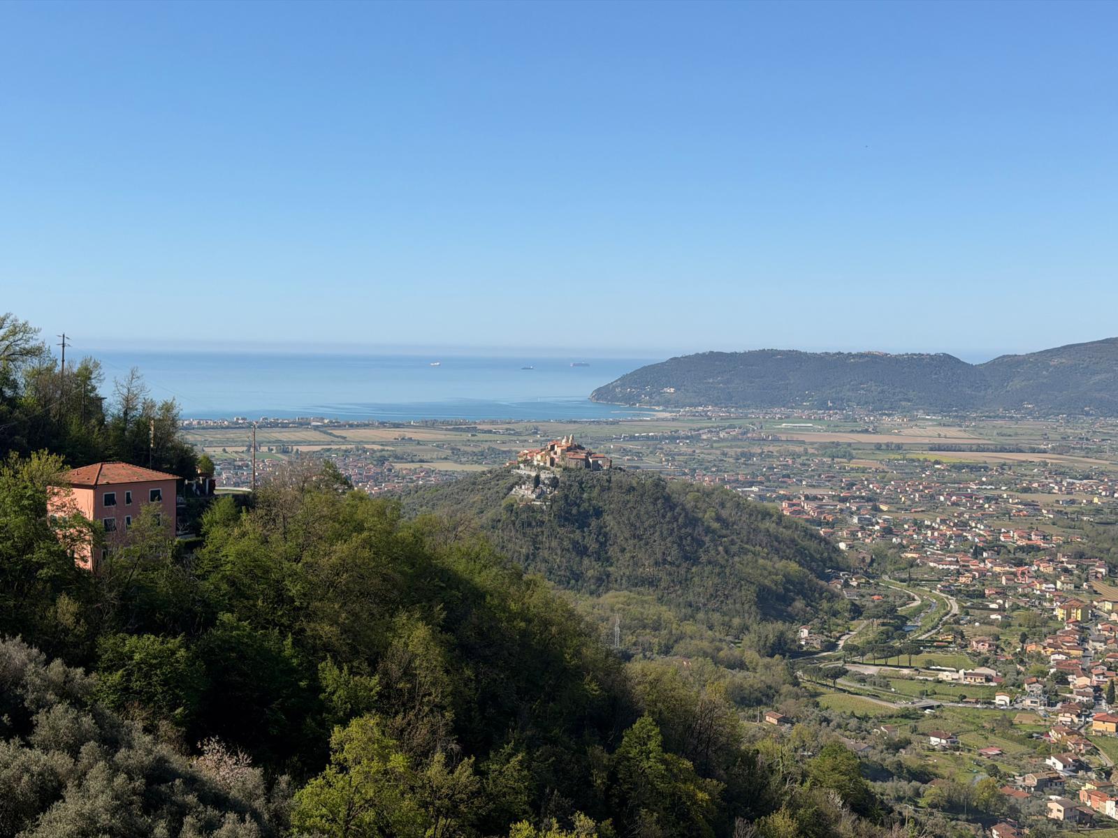 Casa indipendente con giardino in vicolo san lorenzo 2, Ortonovo