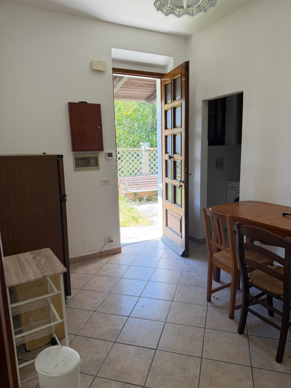 Casa indipendente con giardino in via olmarello 116, Castelnuovo Magra