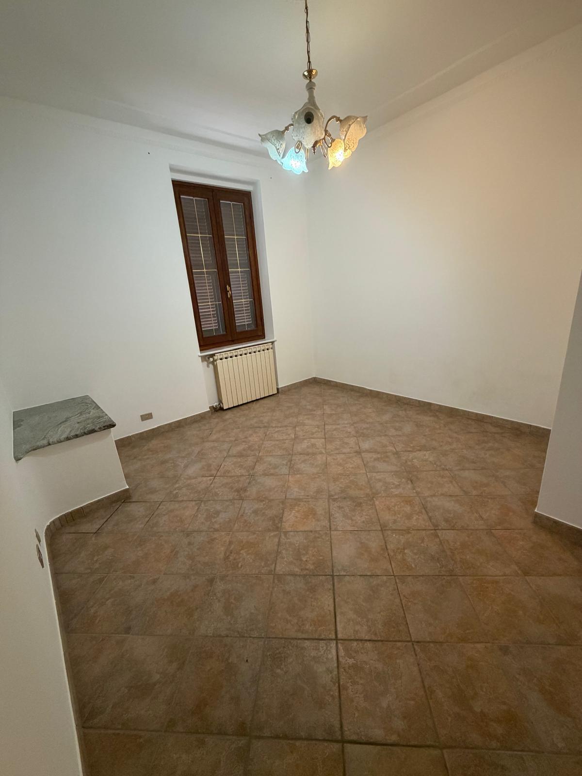 Casa indipendente con giardino in via olmarello 116, Castelnuovo Magra