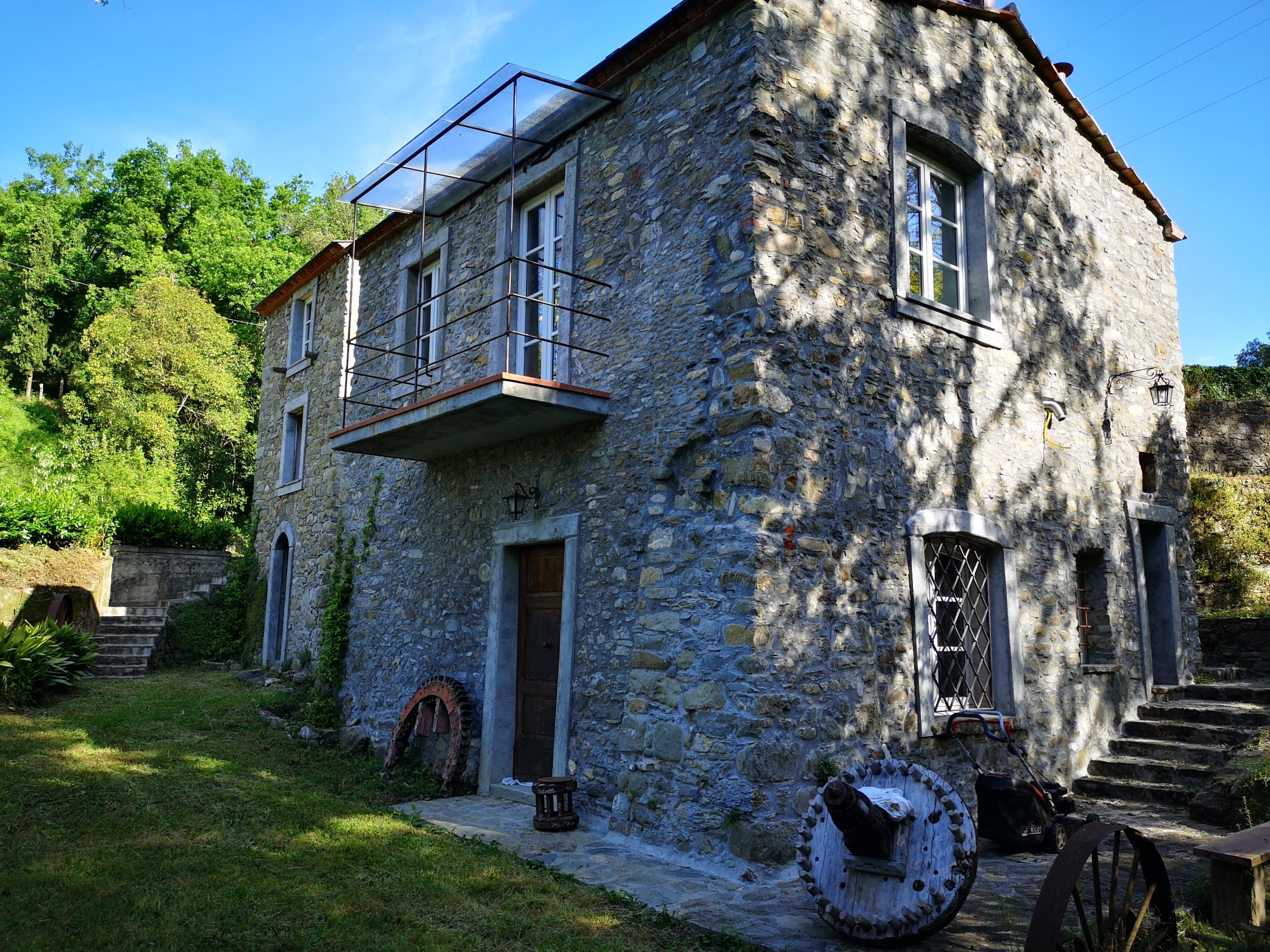 Casa indipendente con giardino in via molino del piano 1, Castelnuovo Magra