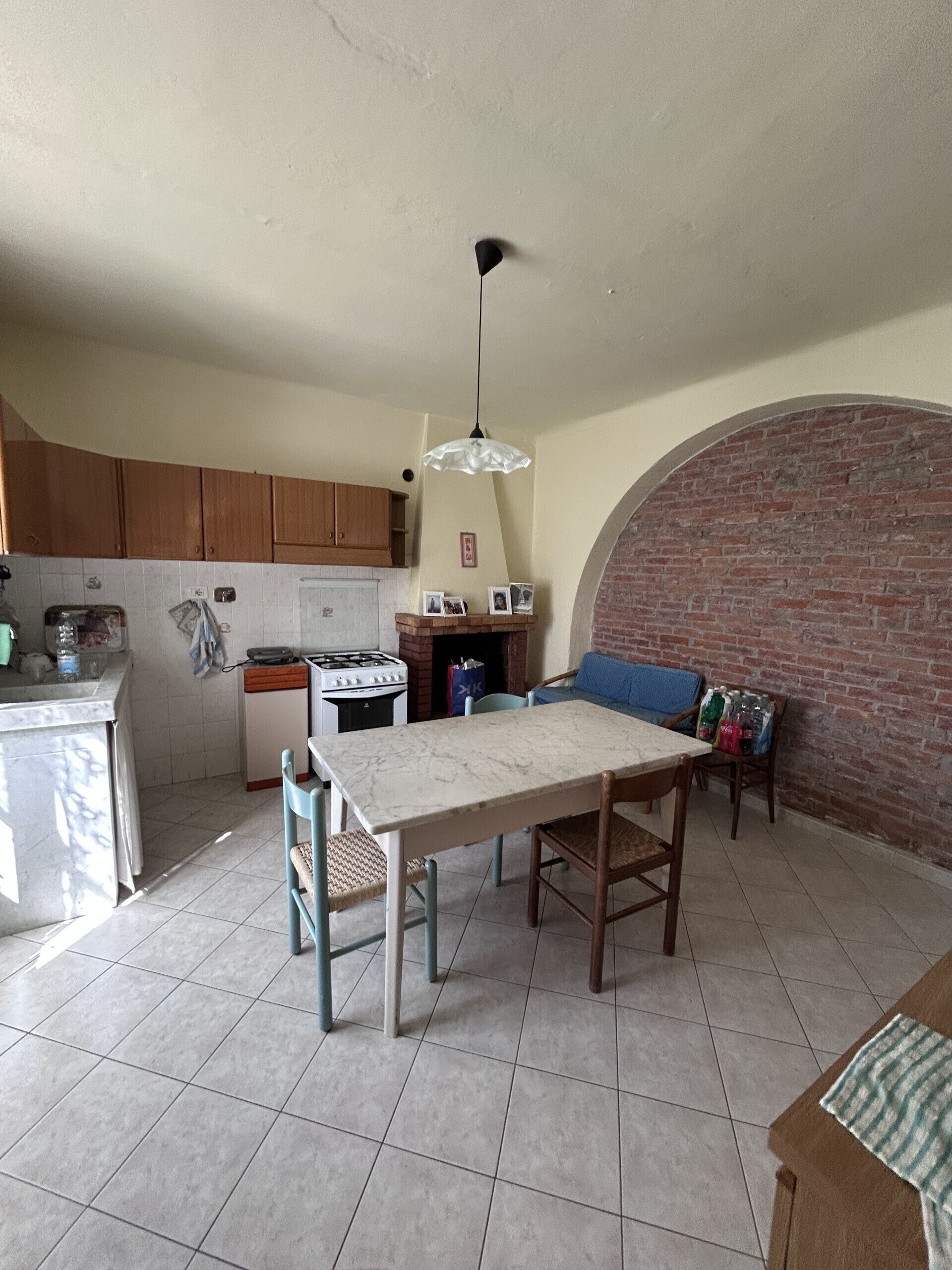 Casa indipendente con giardino in via canaletto 96, Castelnuovo Magra