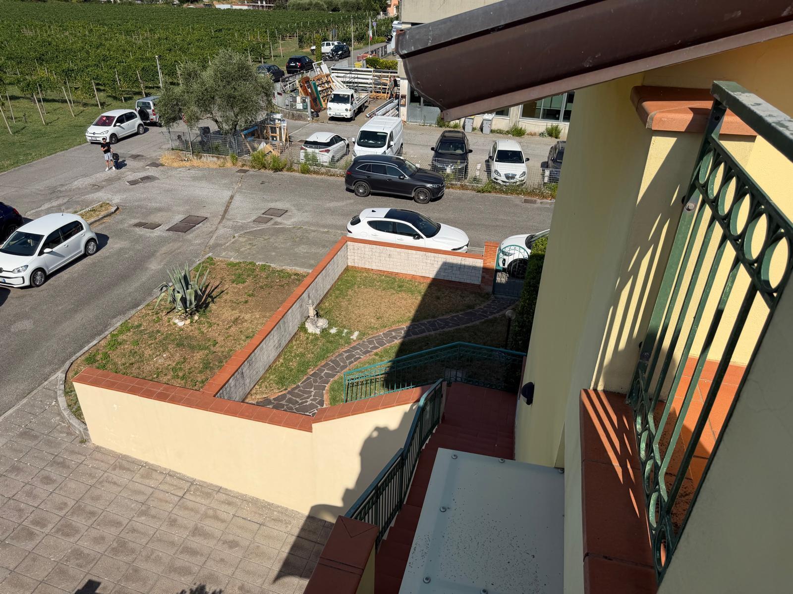 Villetta a schiera con giardino in via larga 37, Ortonovo