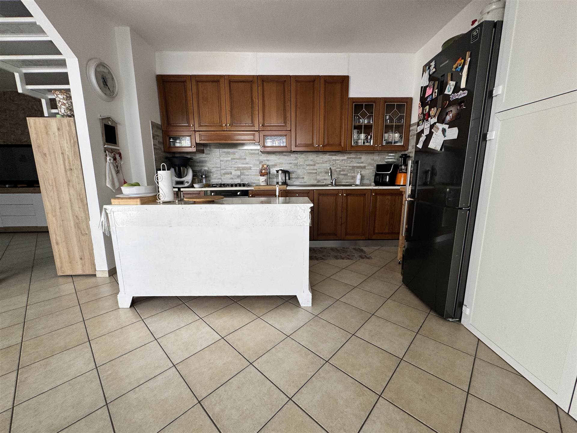 Casa indipendente con giardino in via cavaiola, Carrara