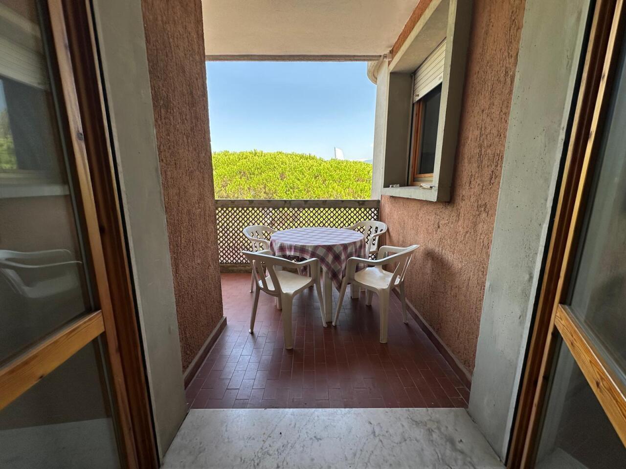 Trilocale con terrazzo in via fratelli rosselli, Ortonovo