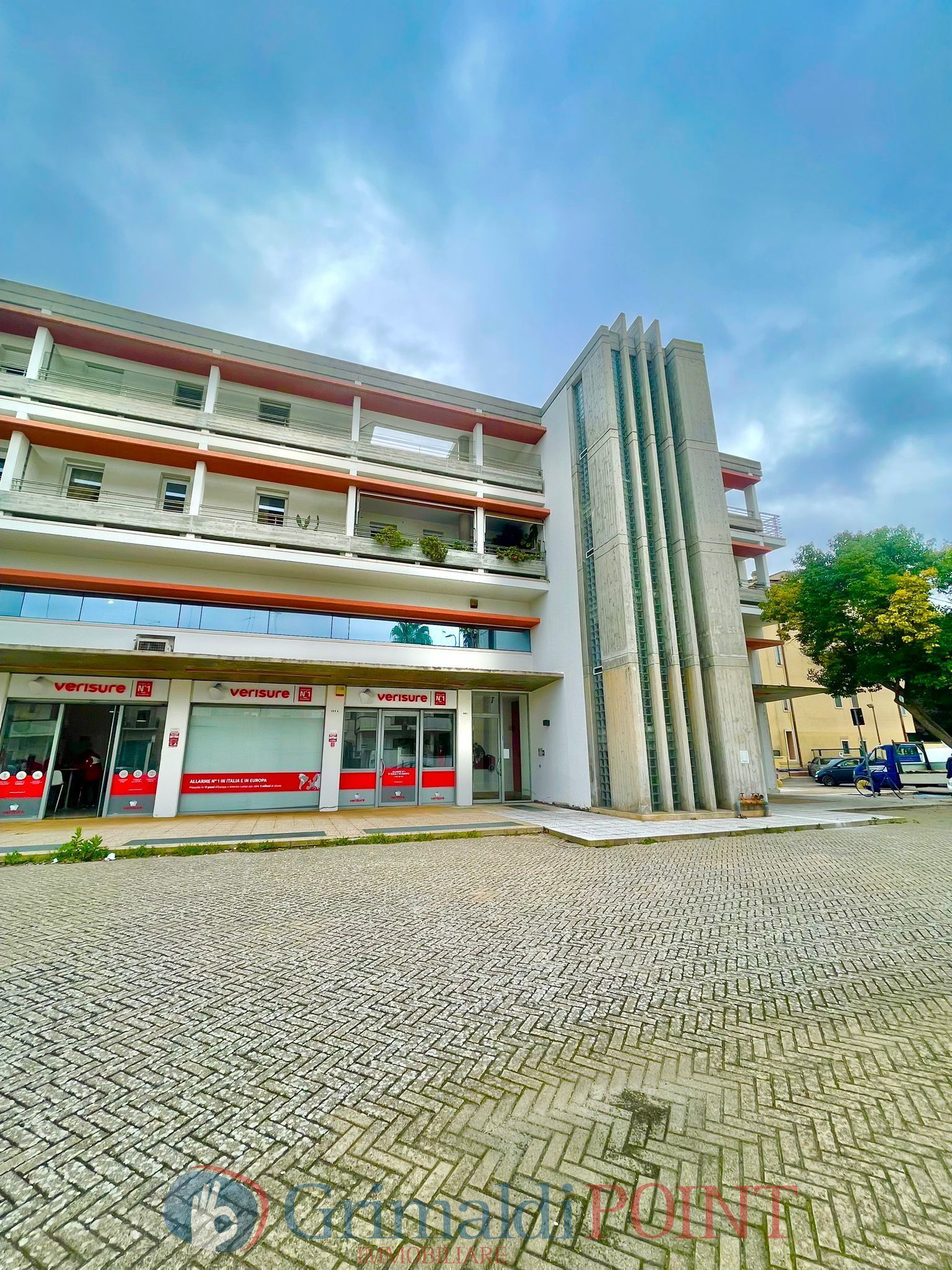 Ufficio in affitto in via taranto 185, Lecce