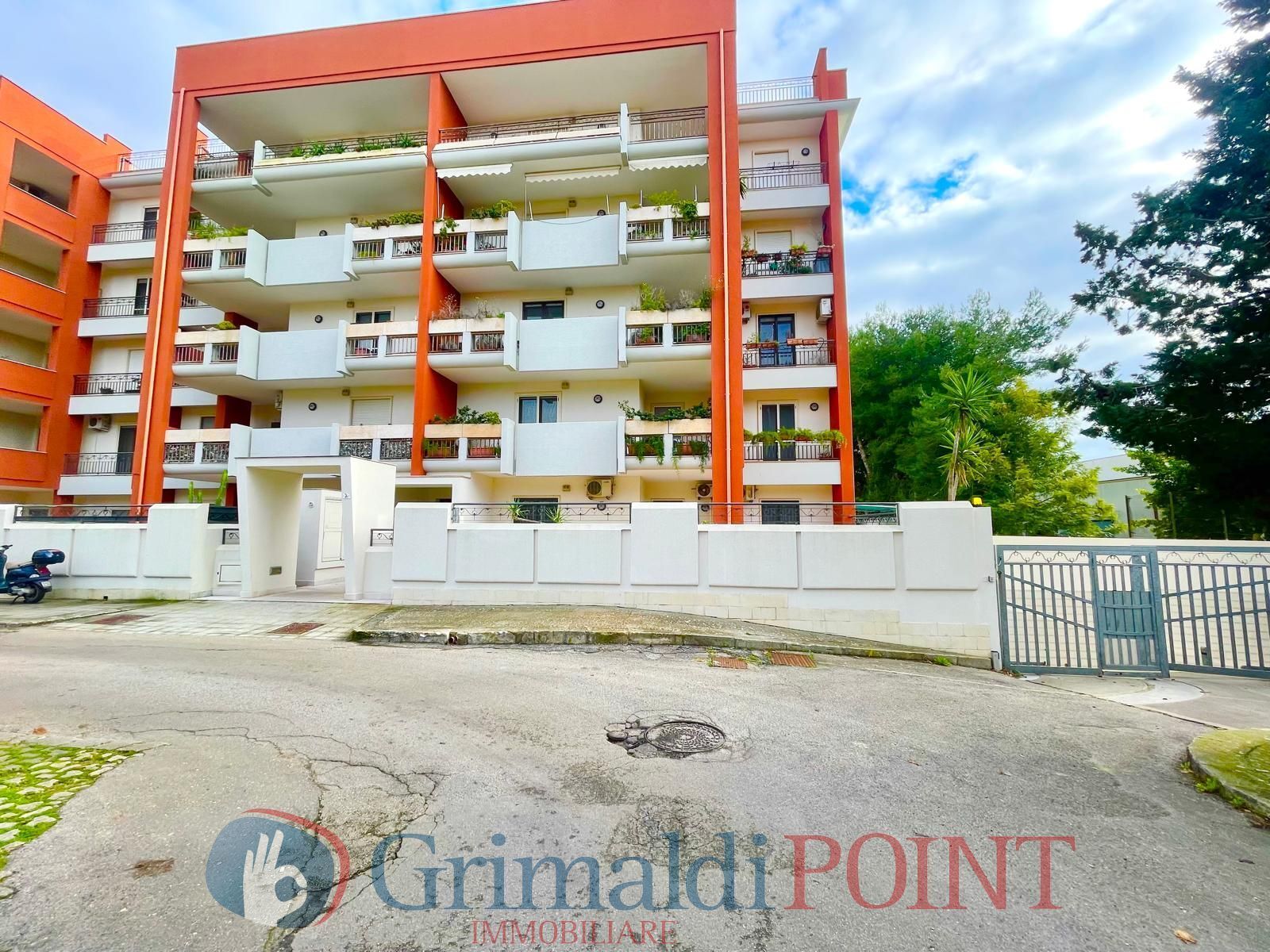 Appartamento con giardino in via federico zeri 3, Lecce