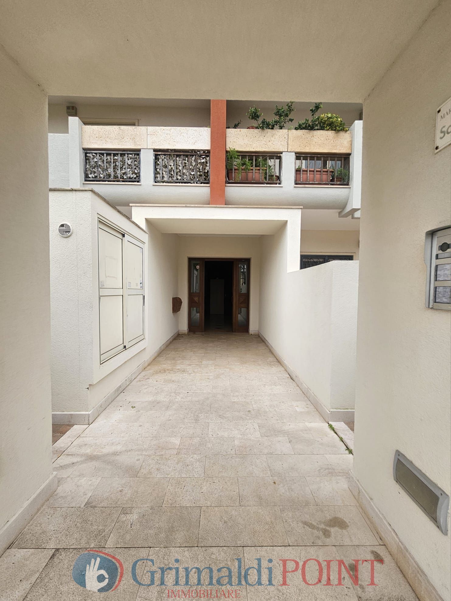 Appartamento con giardino in via federico zeri 3, Lecce