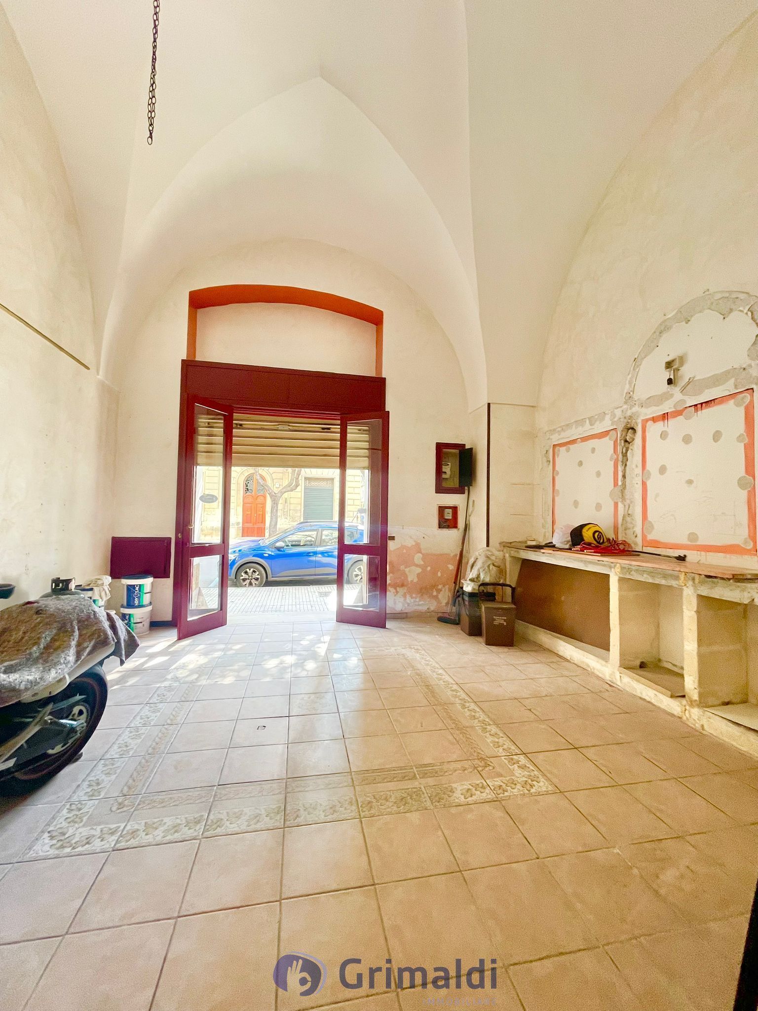 Locale commerciale in affitto in viale otranto 48, Lecce