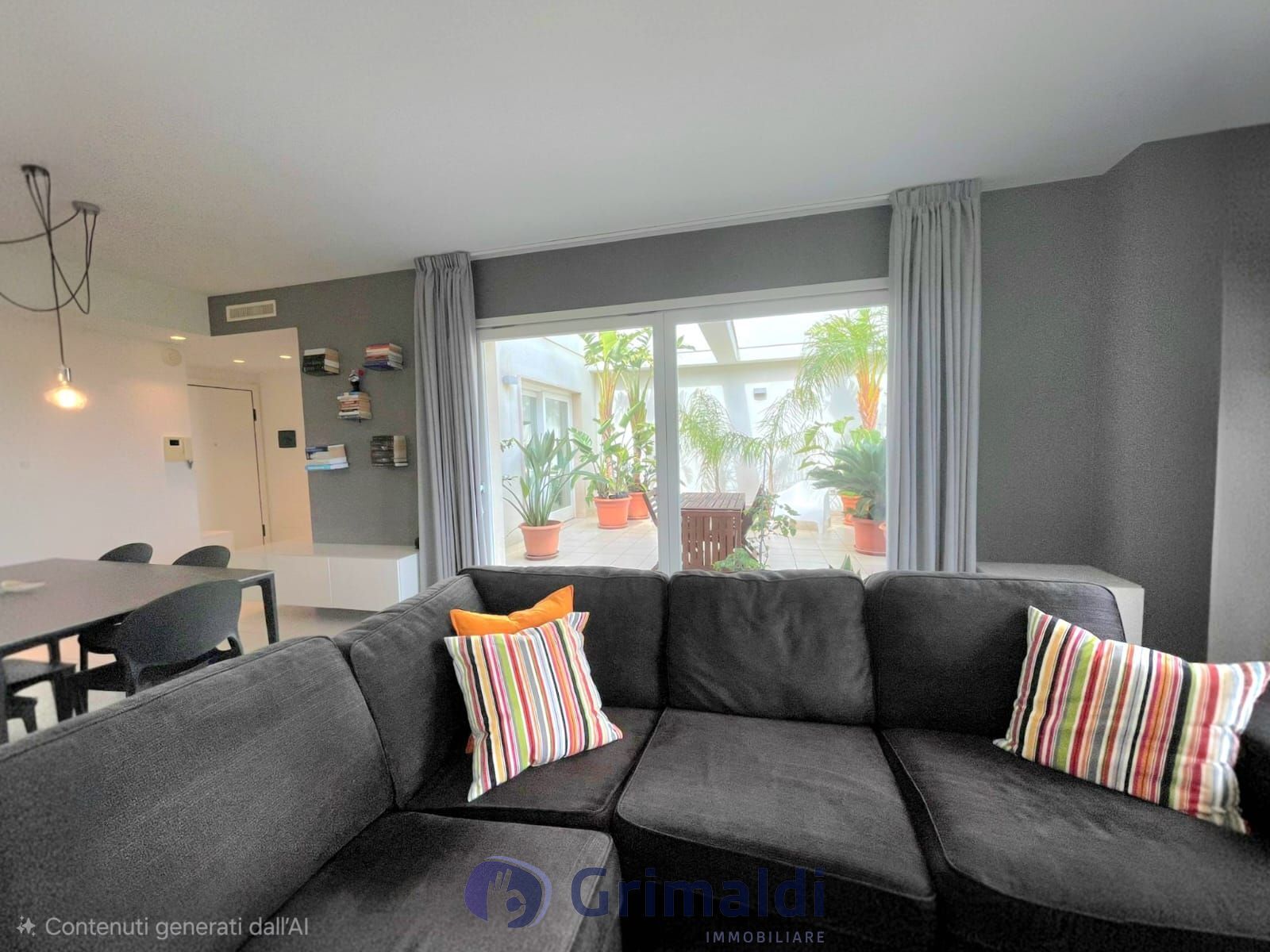 Attico con box doppio in via potenza 19/f, Lecce