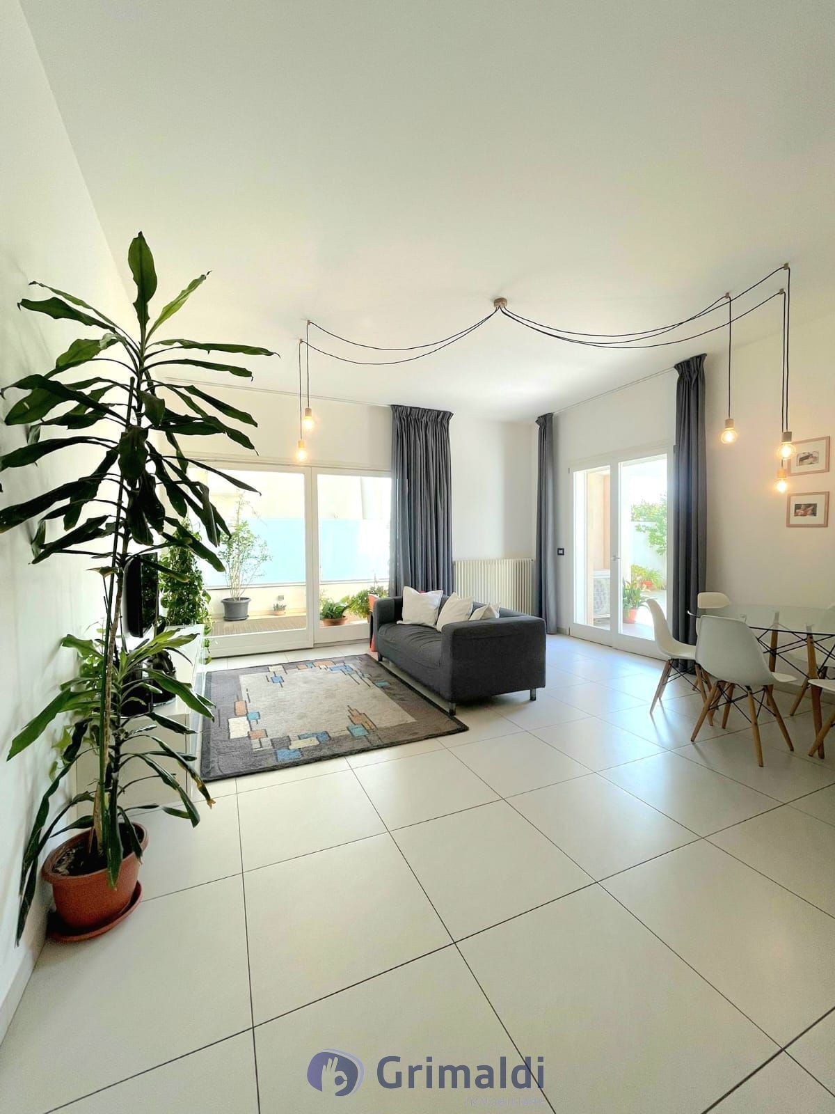 Appartamento con giardino in via potenza 19/f, Lecce